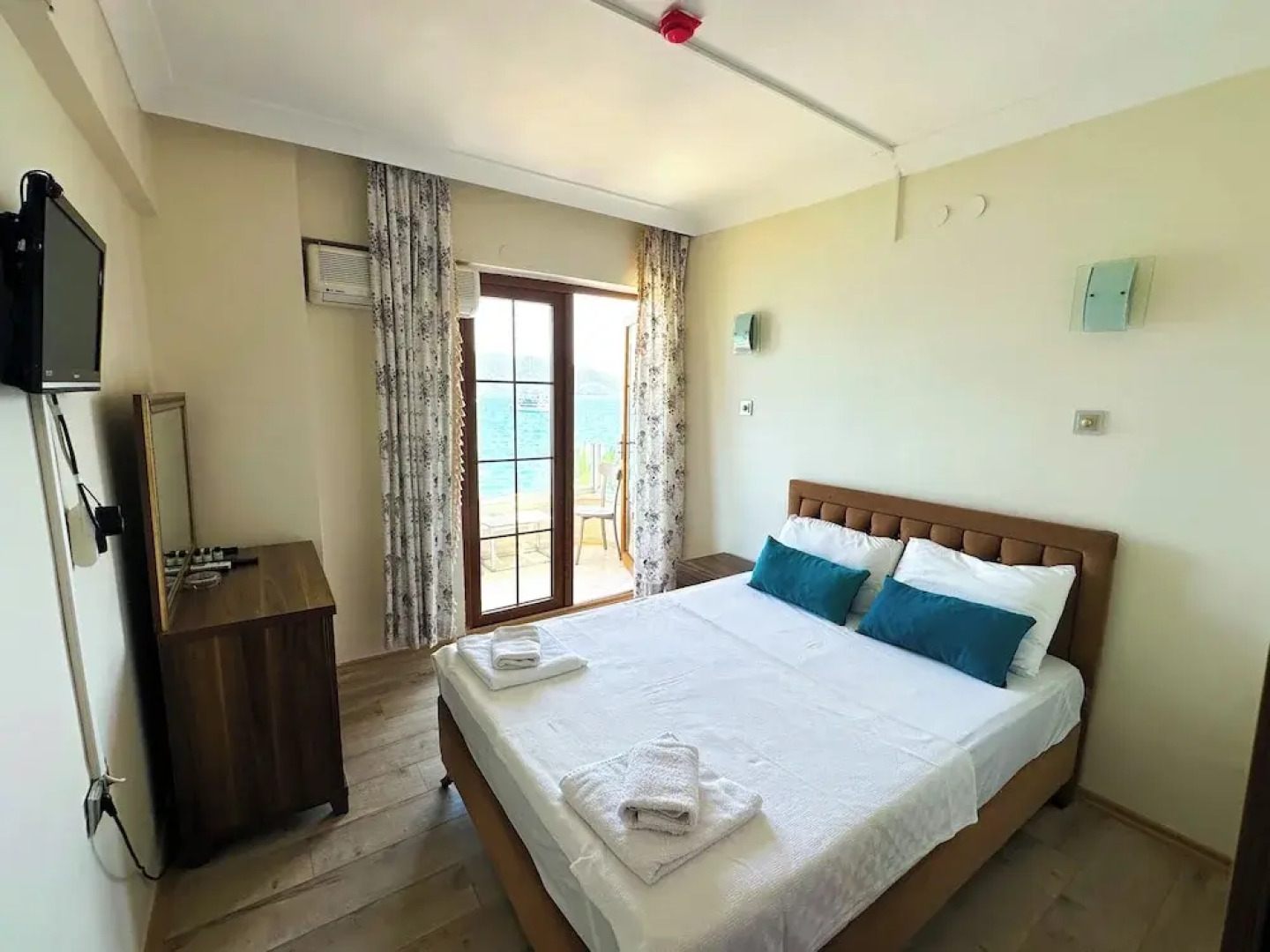 Reis Beach Hotel&Restaurant