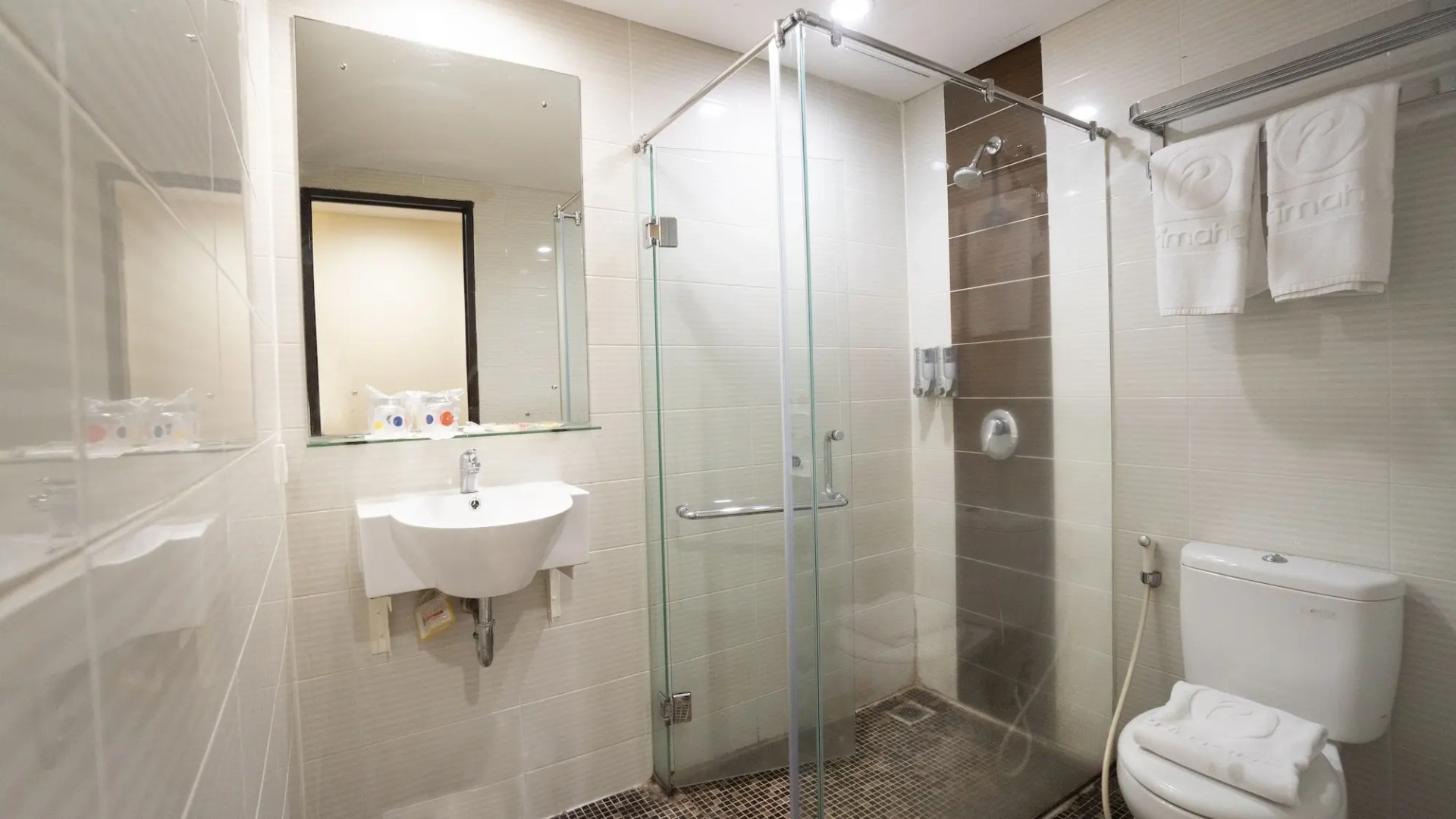 d'primahotel Airport Jakarta 1