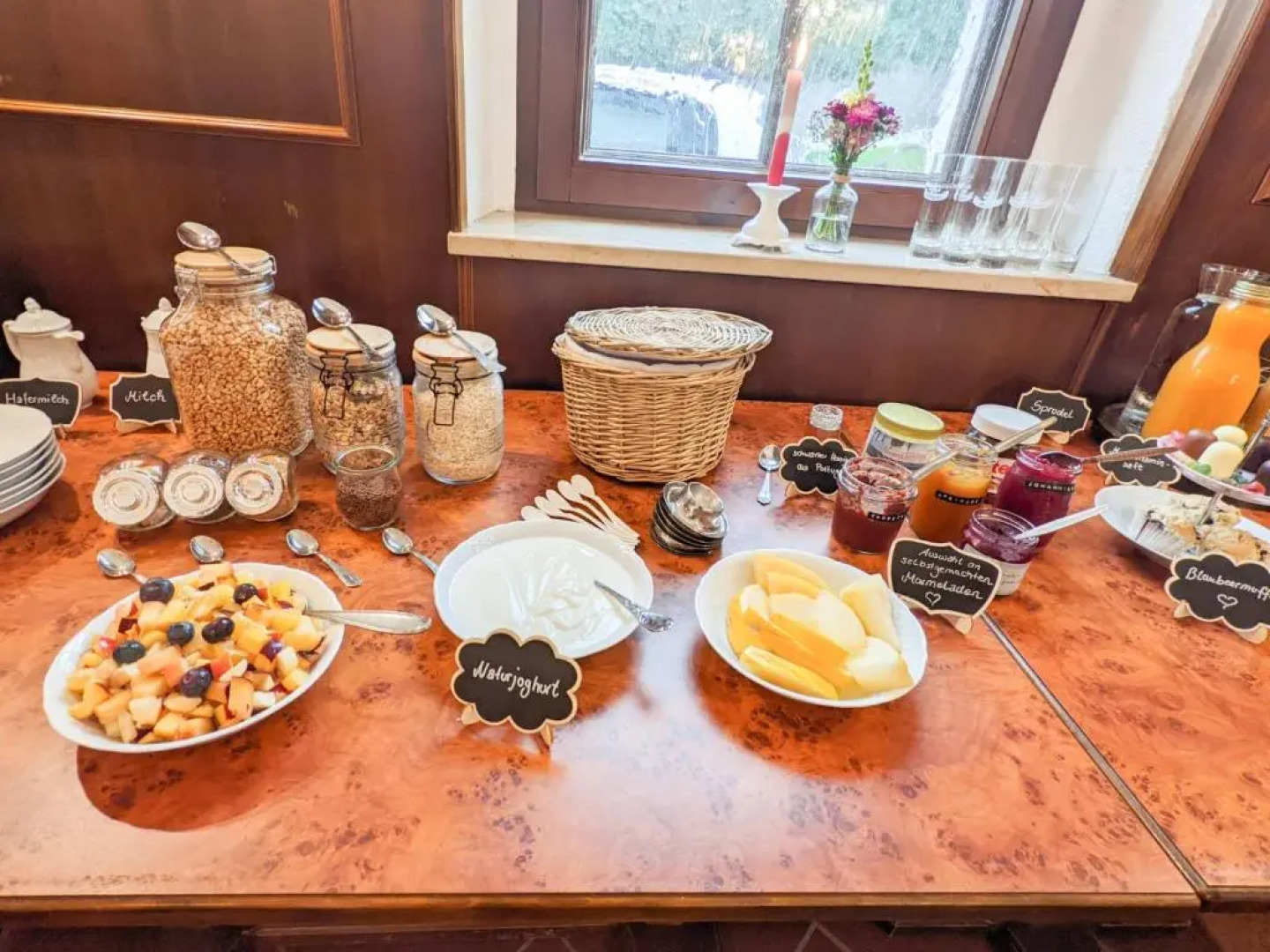 Sommerparadies mit Terrasse, Garten & Pool - H6