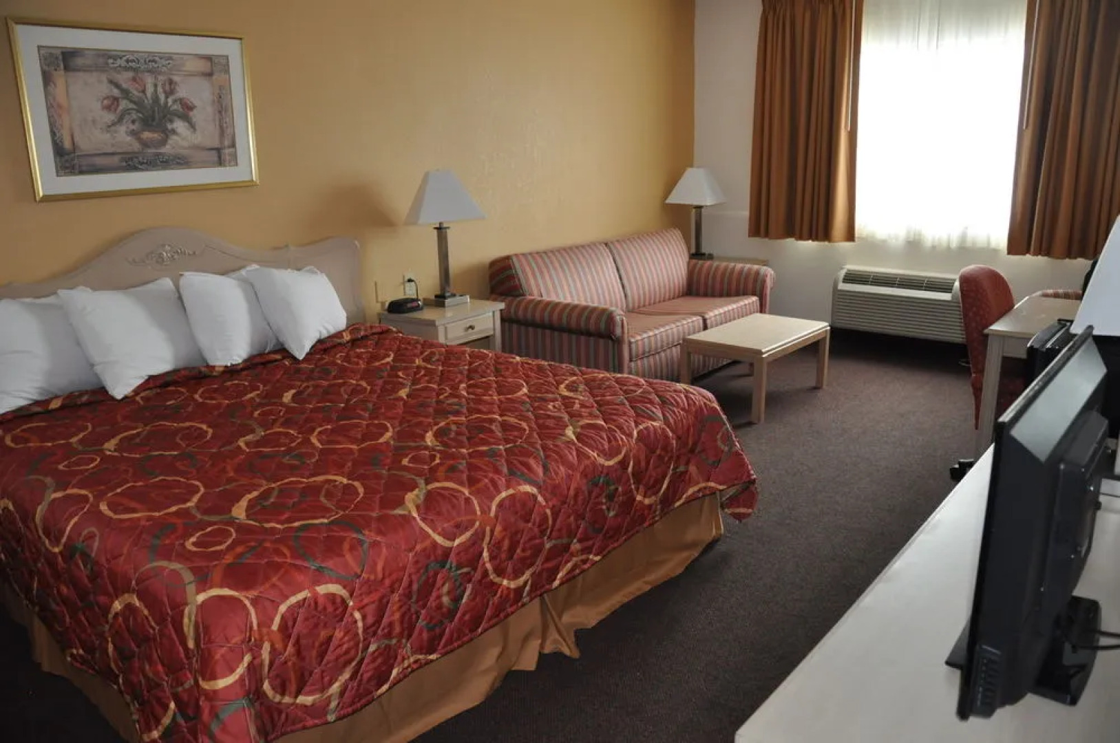 Mangnuson Hotel East Sandusky