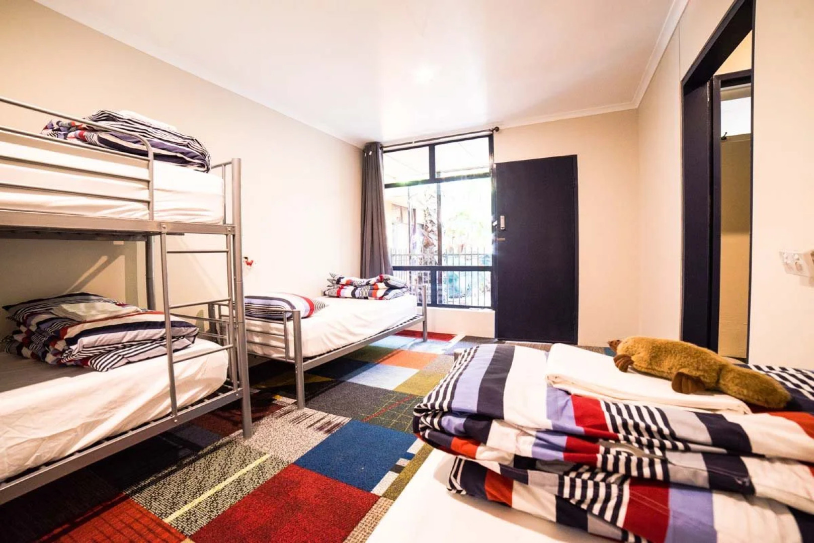 Jump Inn Alice Budget Accommodation