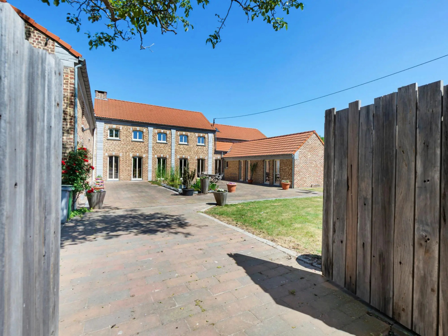 Charming Holiday Home in Geetbets With Terrace