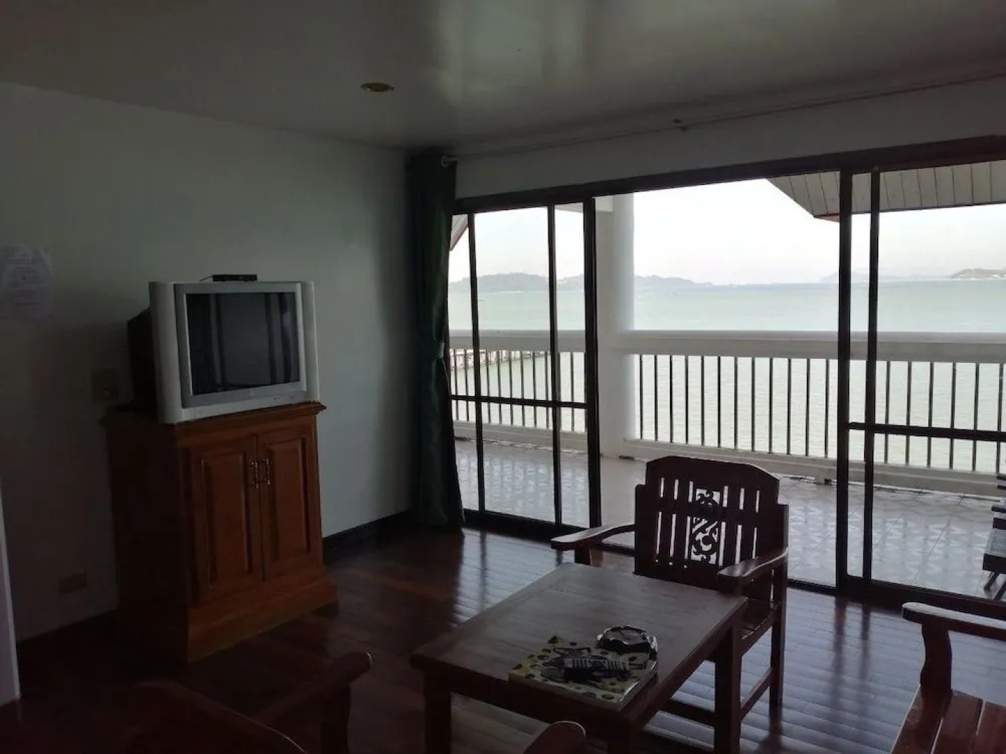 Jansom Beach Resort Ranong