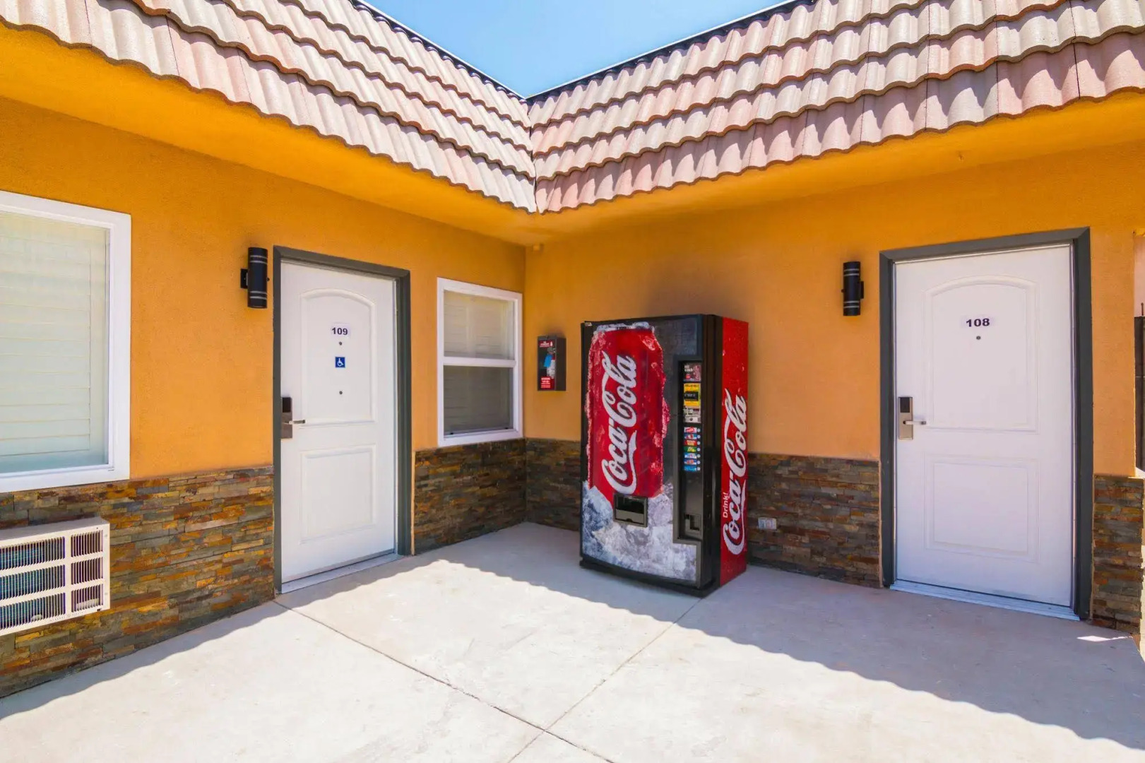 Rodeway Inn & Suites