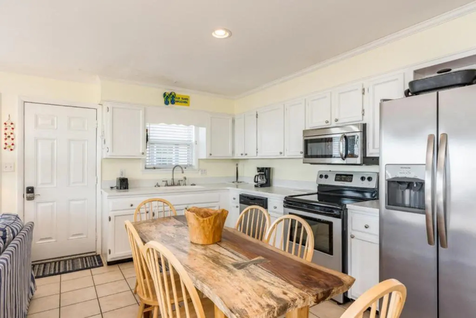 Mead Us At The Pier by Oak Island Accommodations