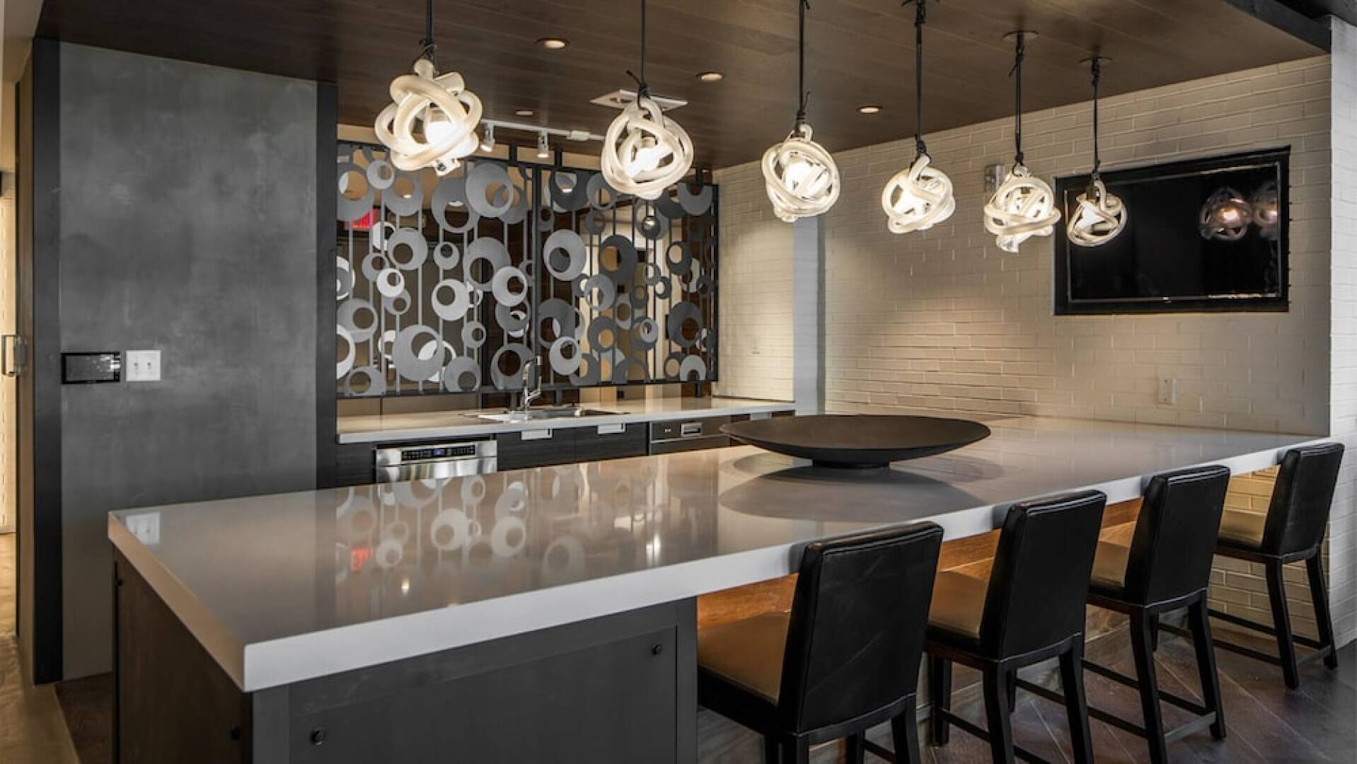 Global Luxury Suites at Reston