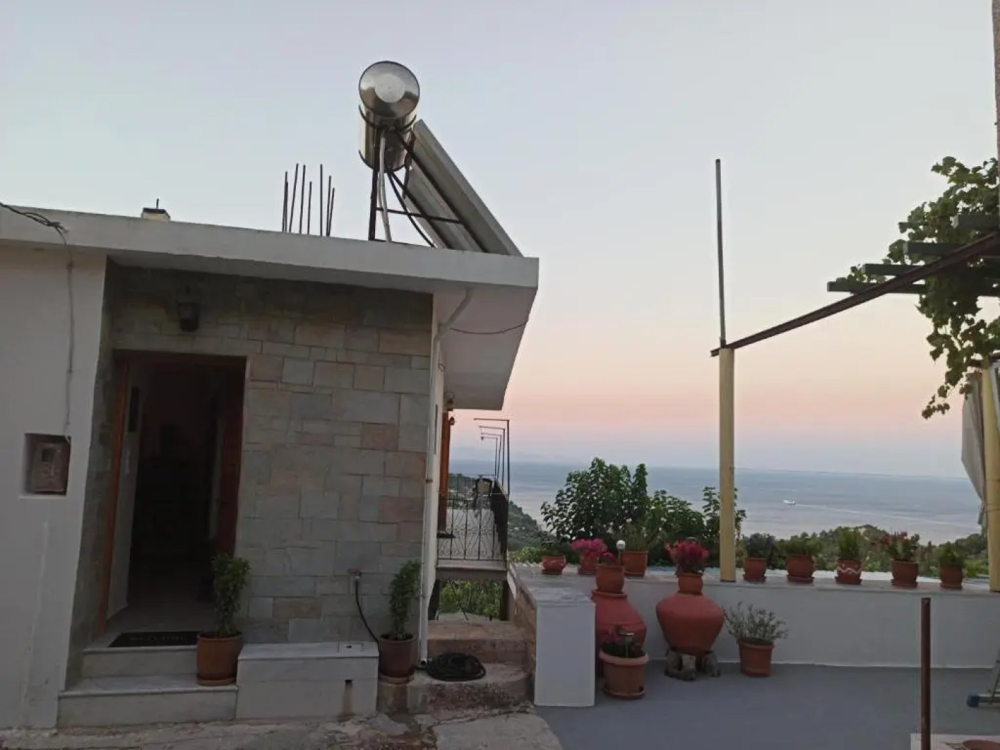 Μπαλκόνι του Αιγαίου father's house in Kimi