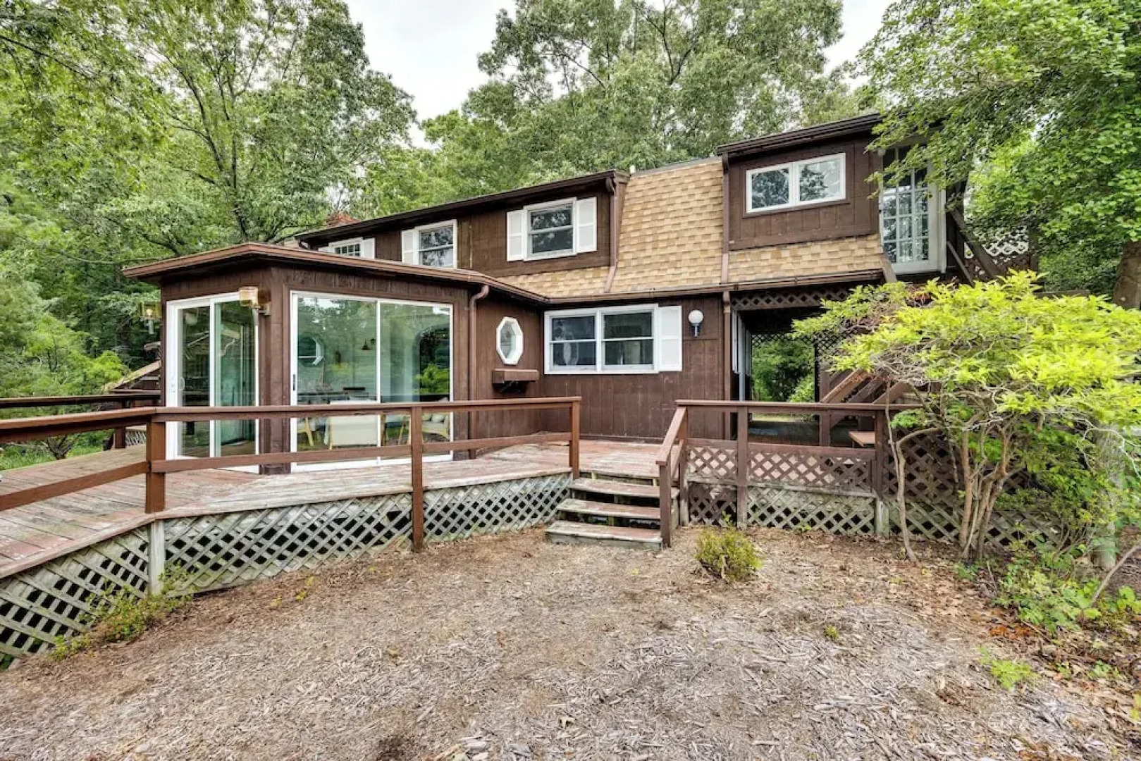 Waterfront Heathsville Cottage w/ Dock & Hot Tub!