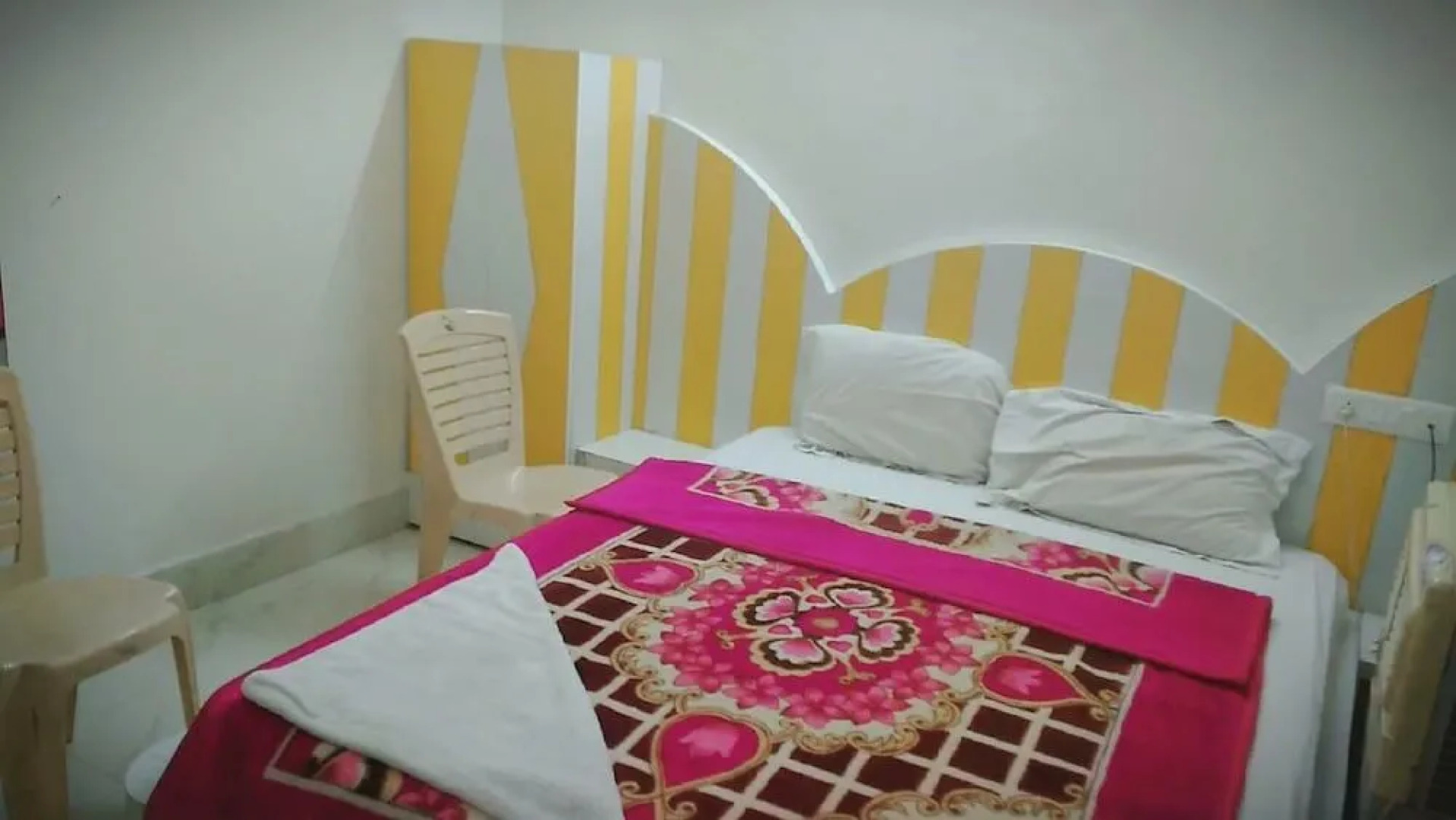 Hotel Royal View International