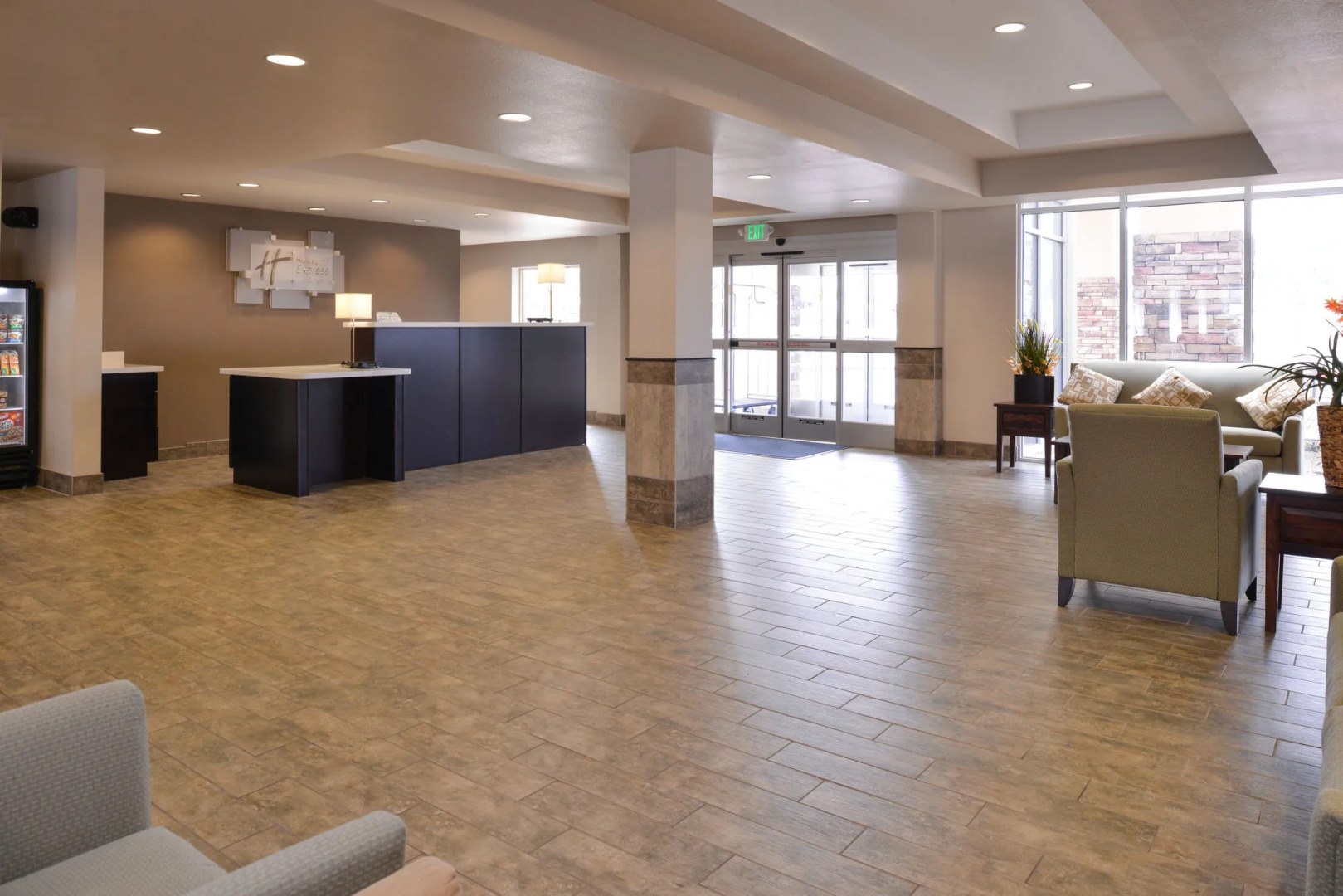 Holiday Inn Express & Suites Williams by IHG