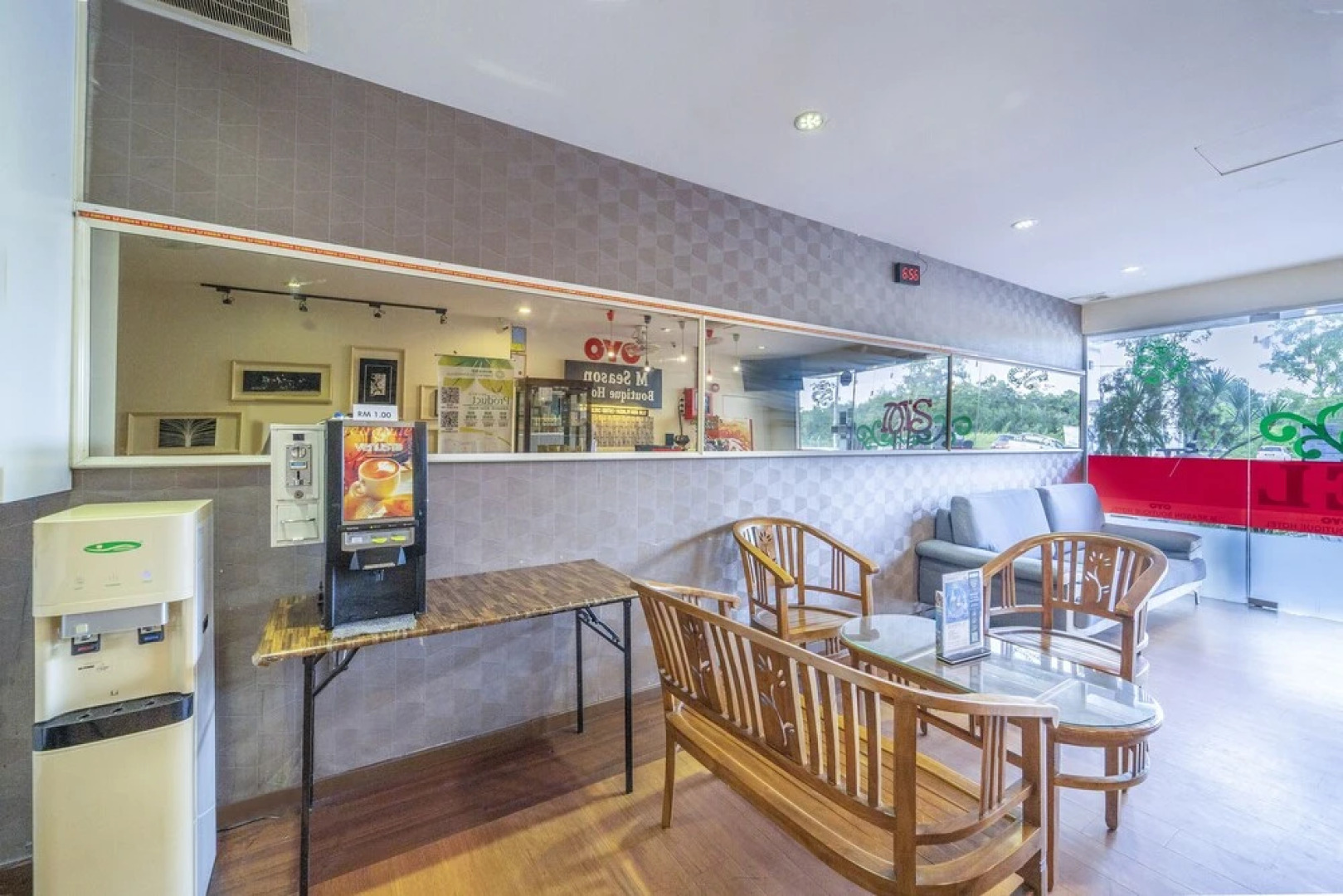 M Season Boutique Hotel