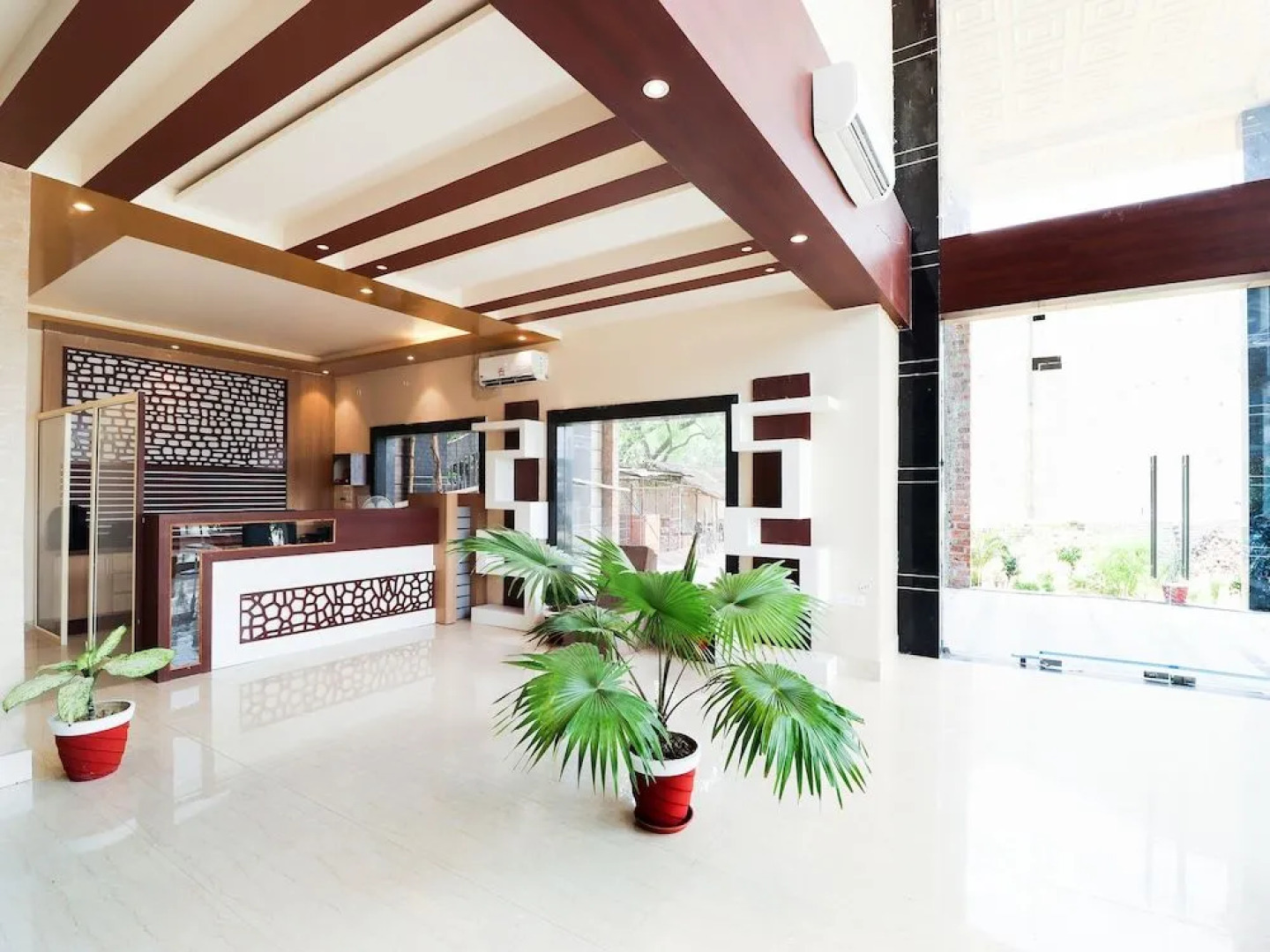 Oyo 39959 Hotel Bandhan Bahraich