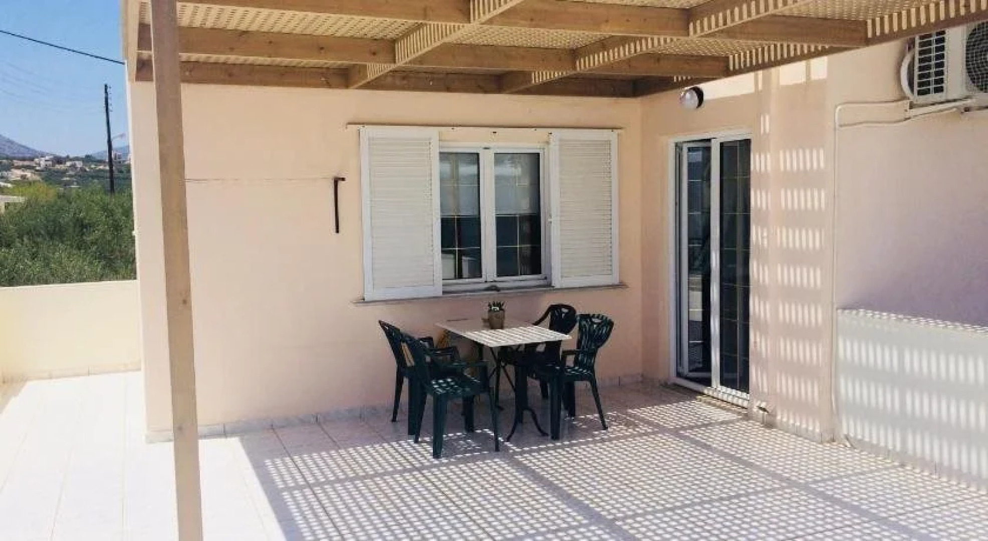 Golden Star Apartments