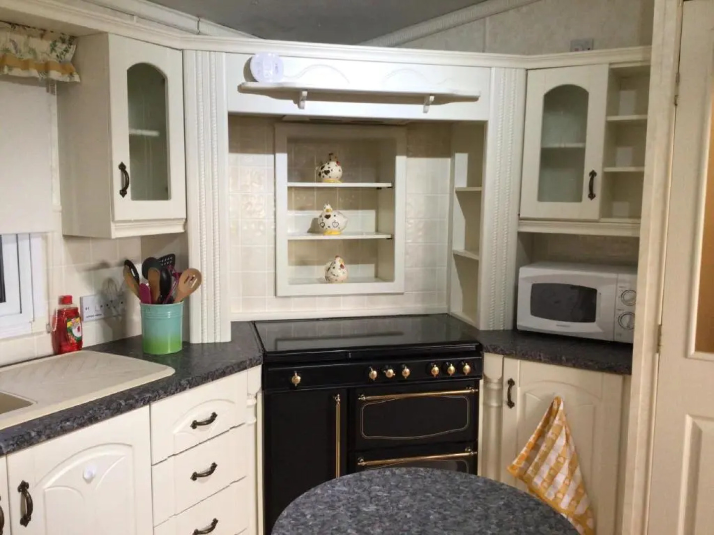 Beautiful 2-bed Holiday Home nr Kynance Cove