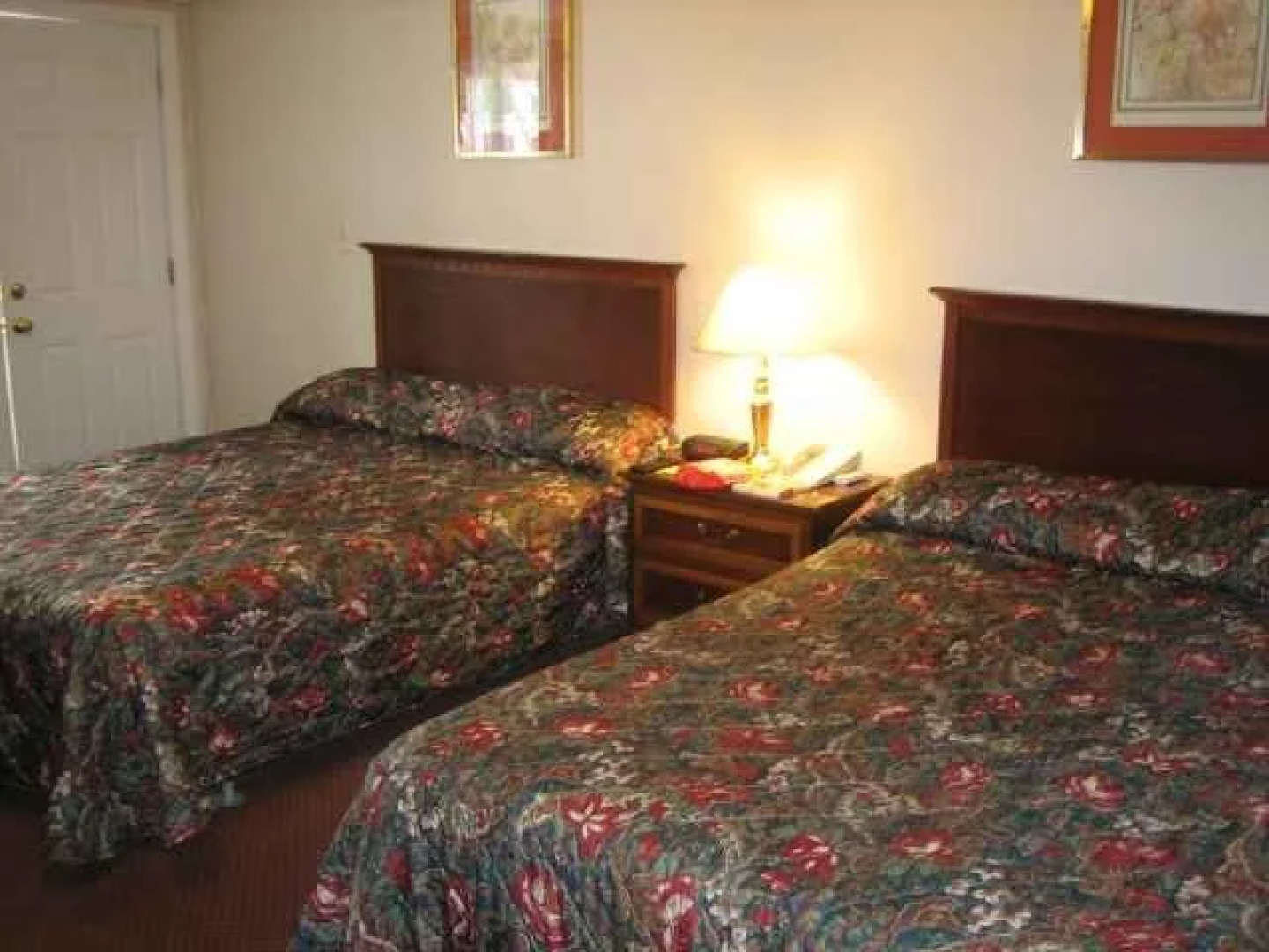 Yankee Village Motel