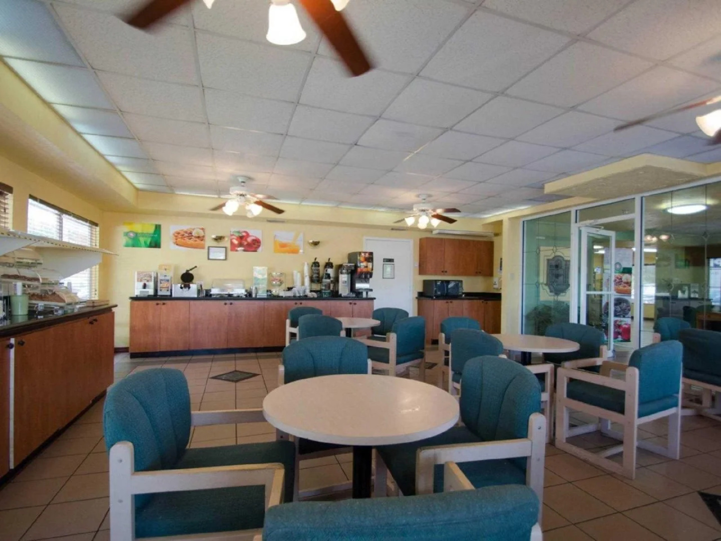 Quality Inn Sarasota North Near Lido Key Beach