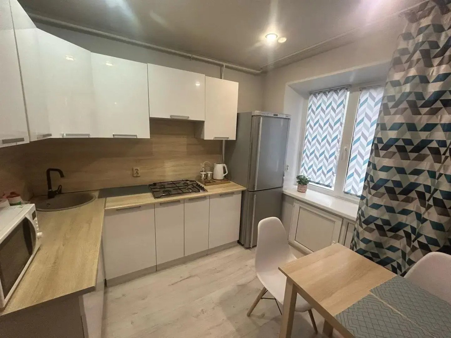 Апартаменты на набережной 60 лет Октября