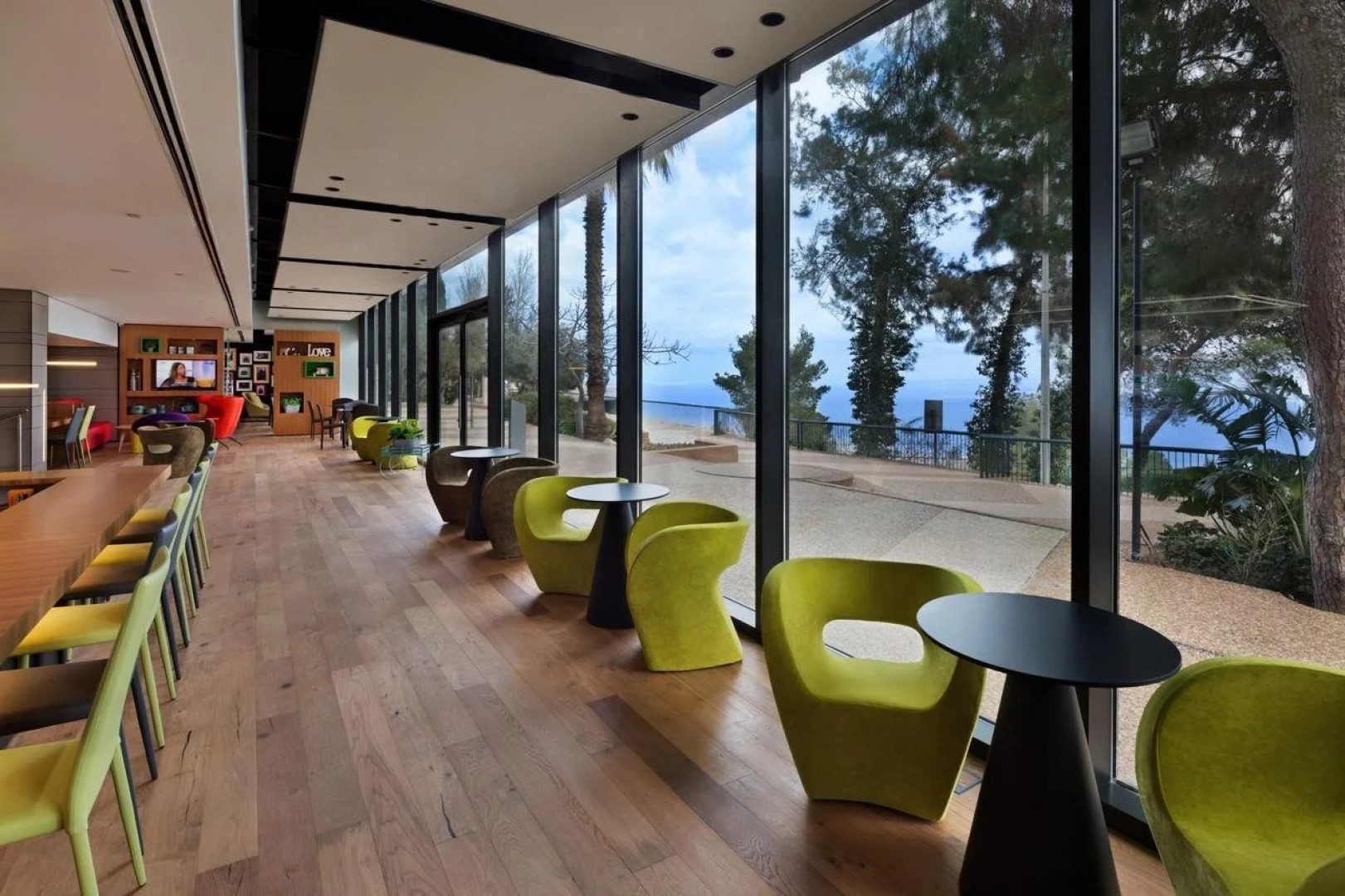 Bay View Haifa Hotel