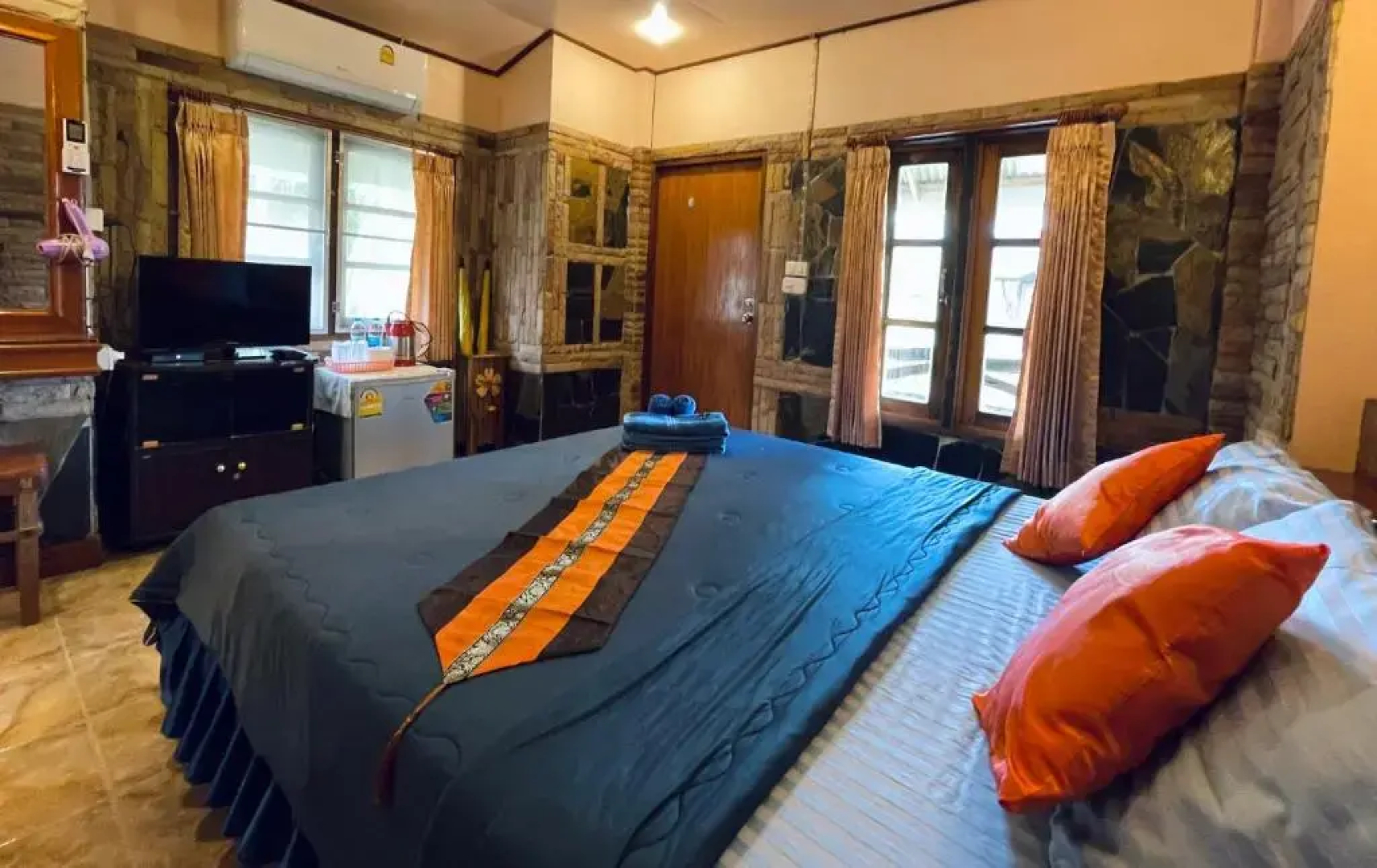Mark House Bungalow