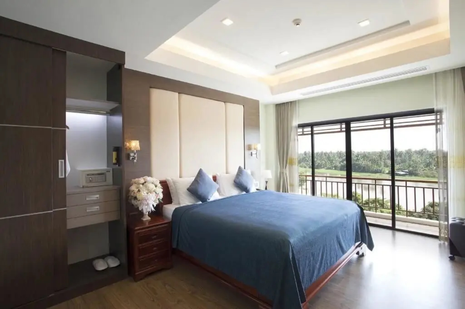RK Riverside Resort And Spa