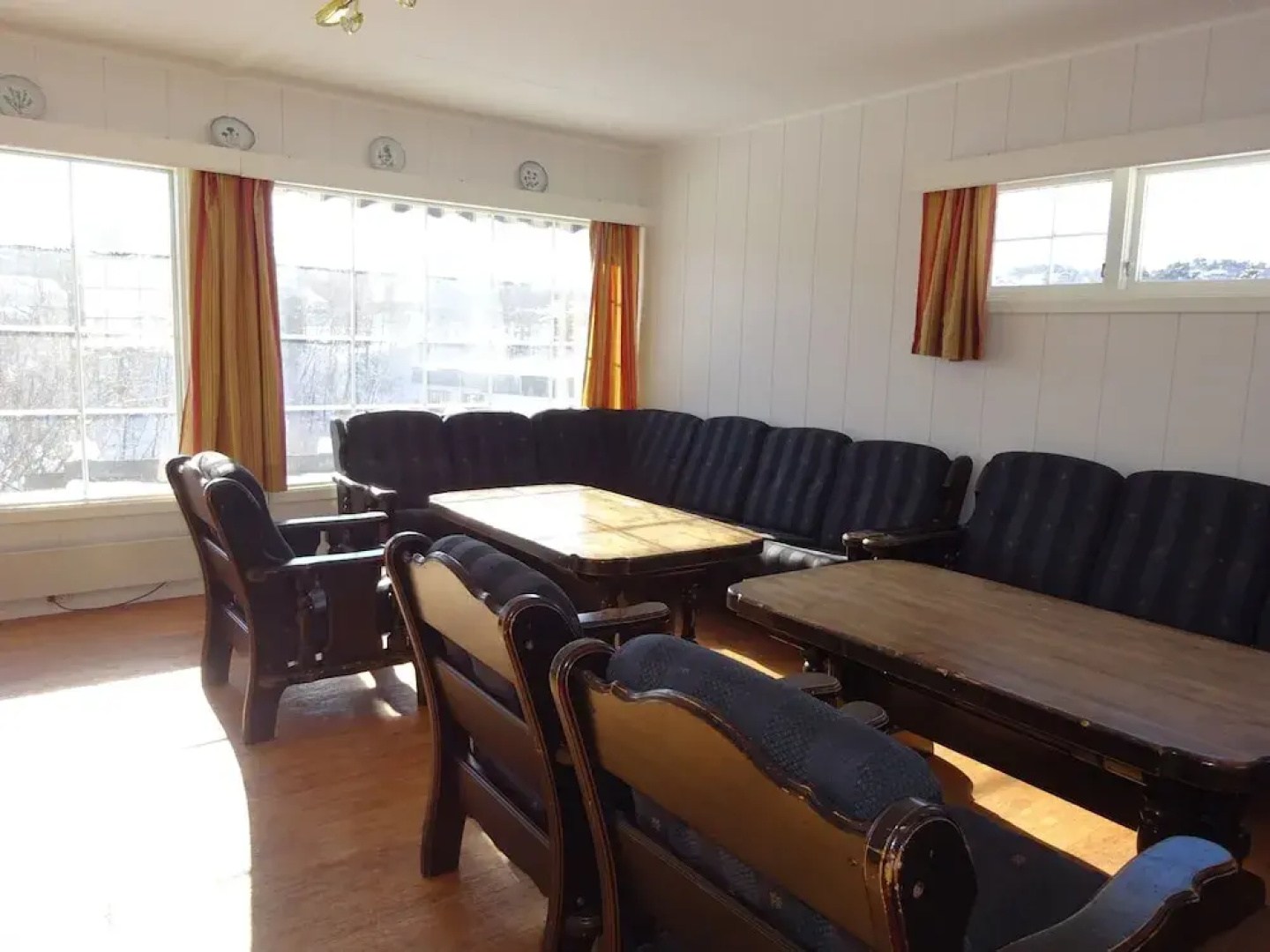 Øen Turistsenter Cottages