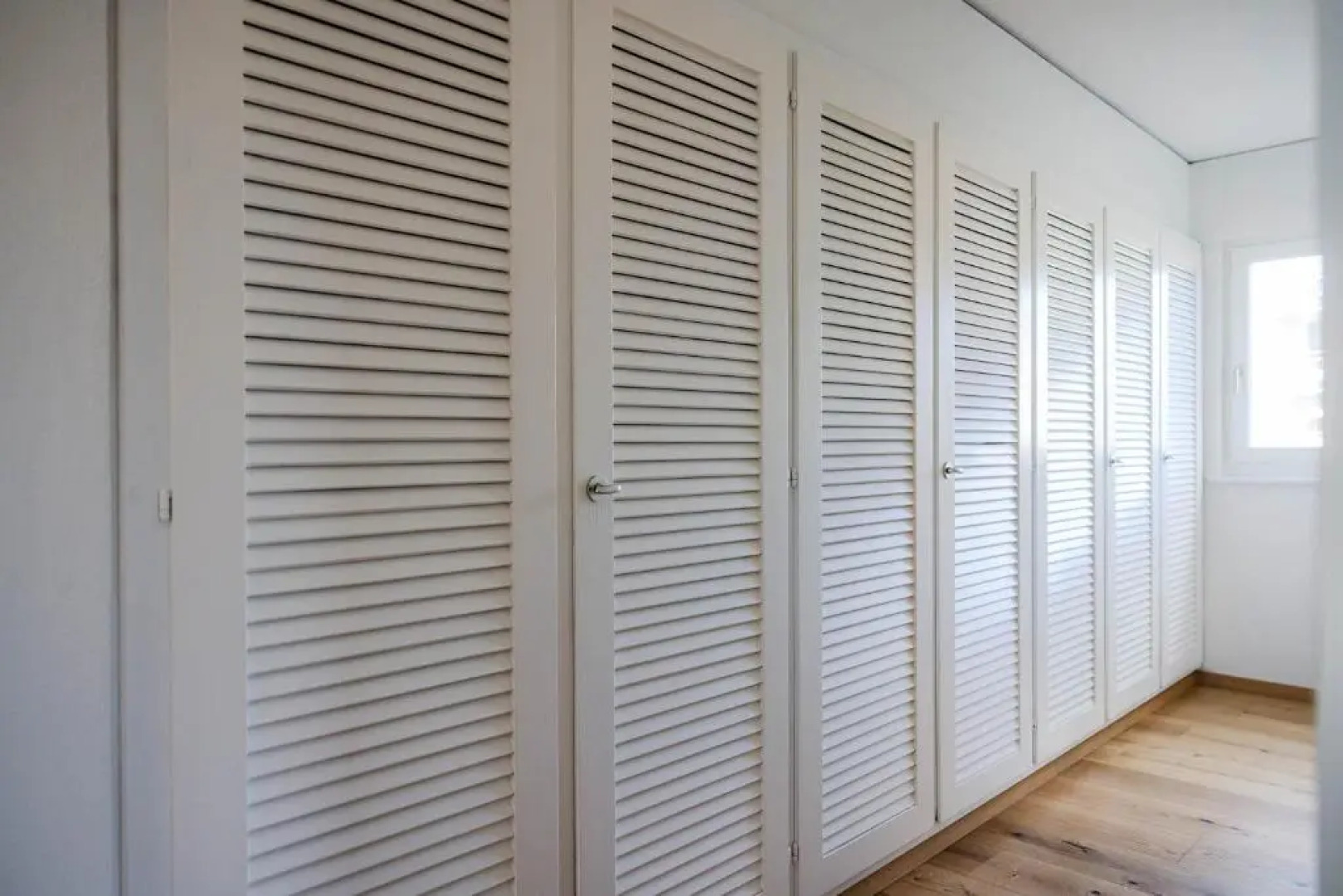 Luxury Apartment With Terrace and Garden Free Parking Smart TV etc