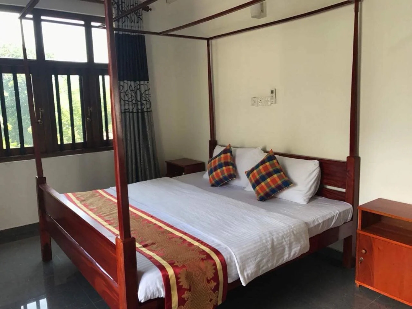 Ocean Breeze - Unawatuna