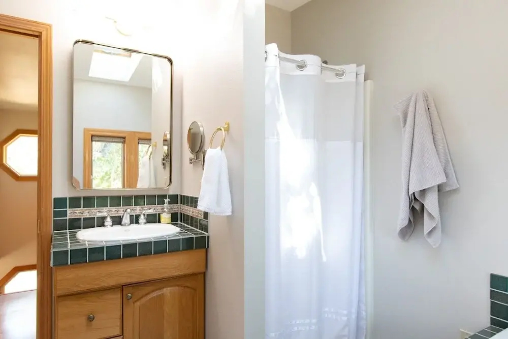 The Oaks Home features Private Disc Golf Course by RedAwning