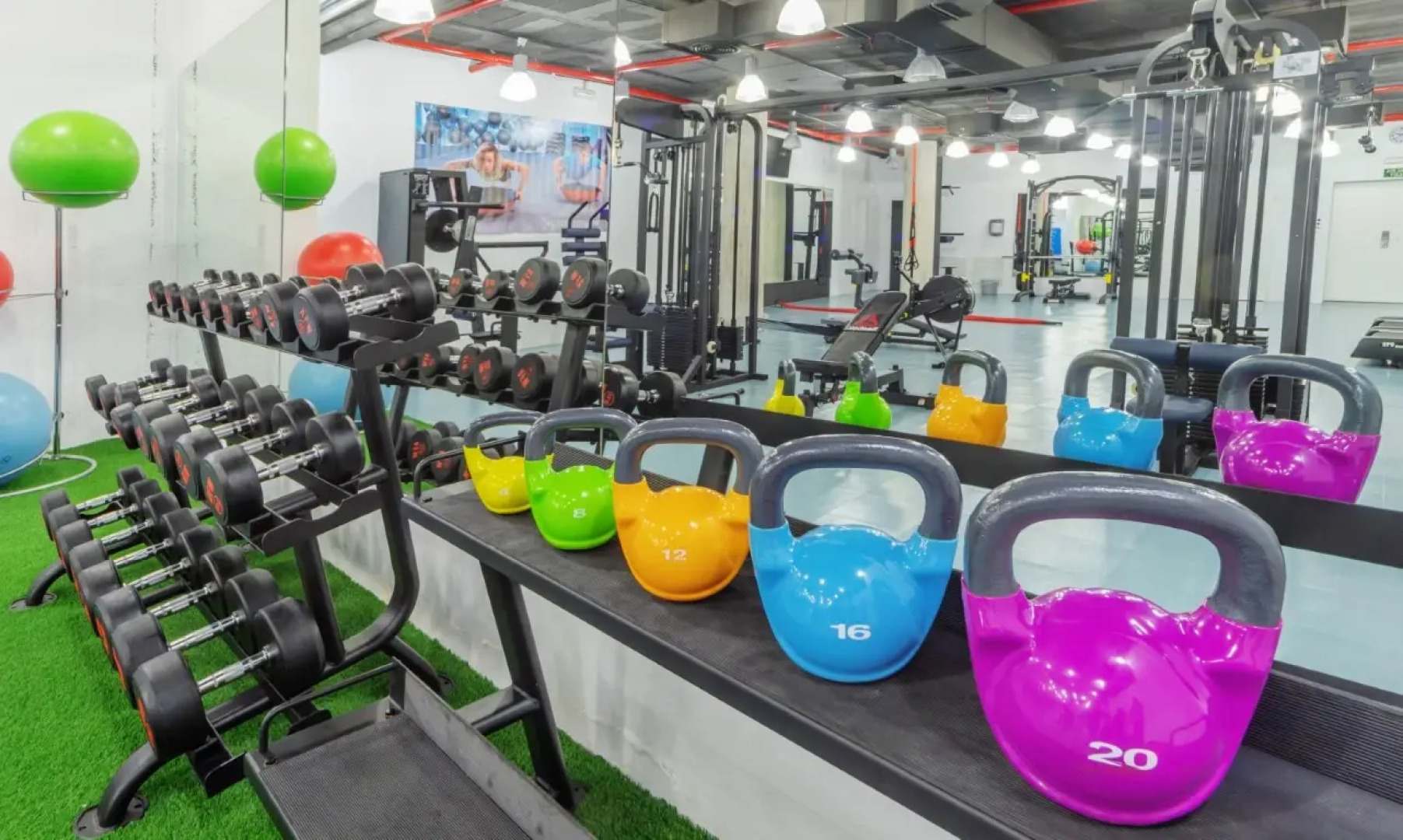 Aparthotel Fontanellas Playa