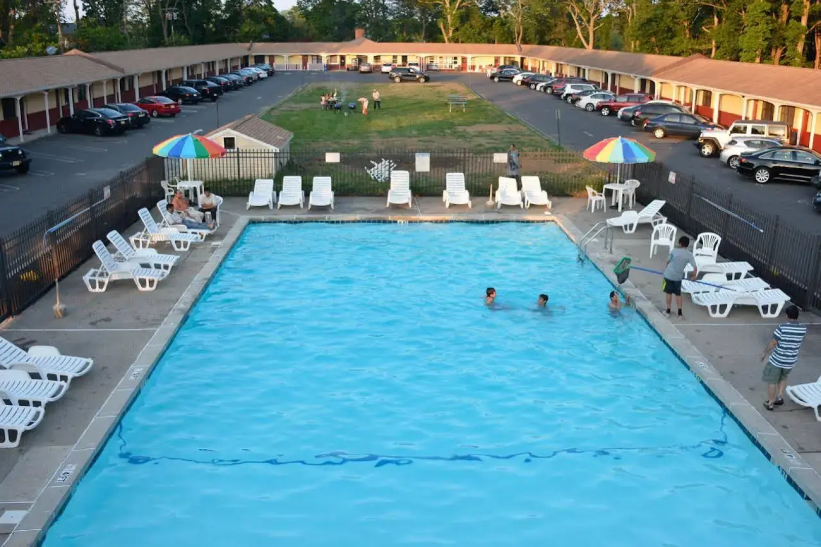 Atlantic Inn & Suites
