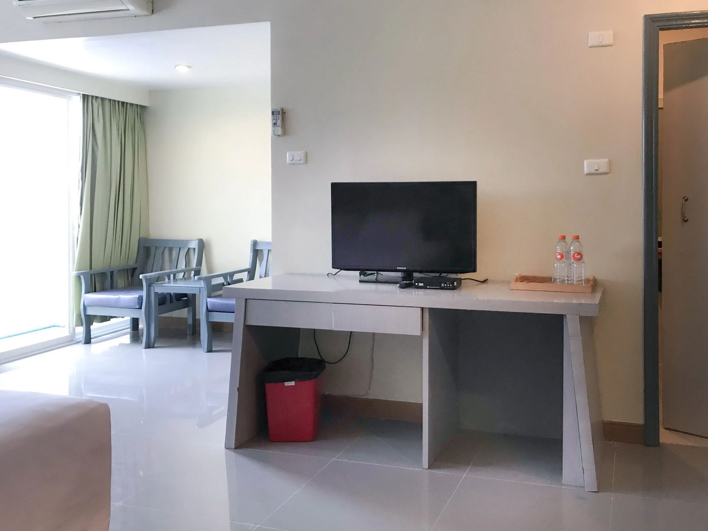 J TWO S Pratunam Hotel