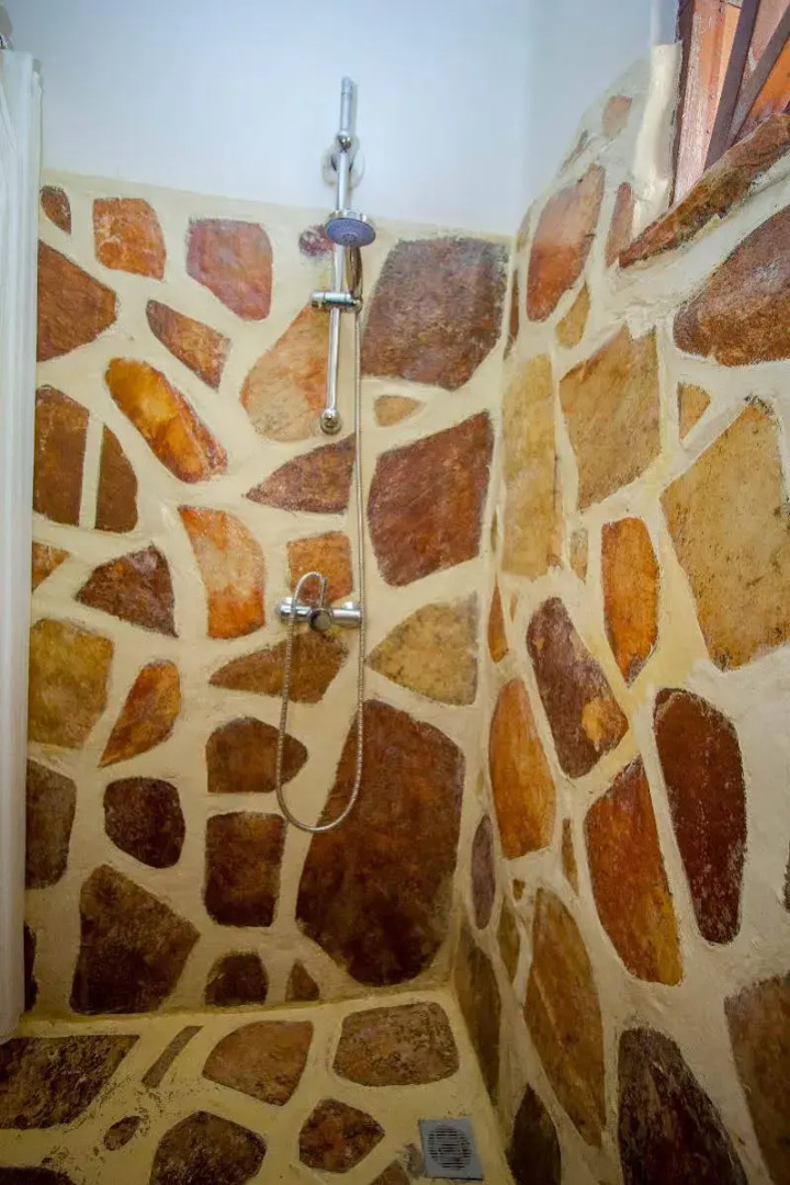 2 Friends Guest House