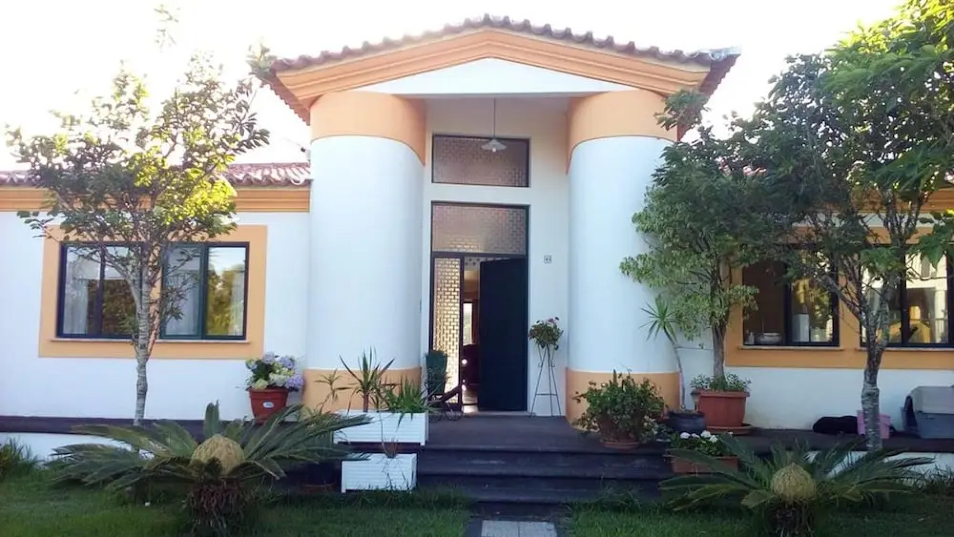 House With 3 Bedrooms in Angra do Heroísmo, With Wonderful sea View, E