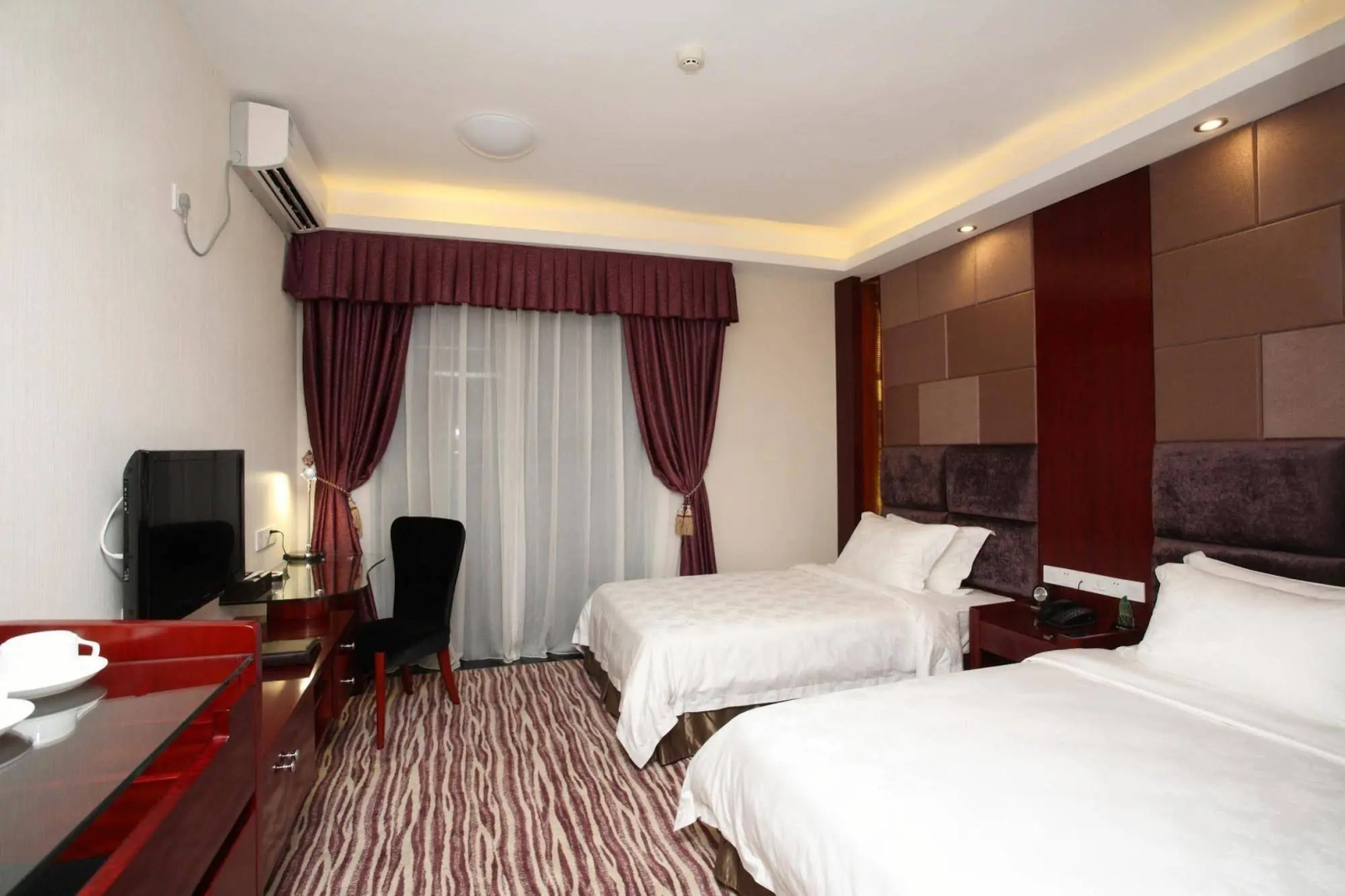 Zhongshan Junyi Apartment Hotel