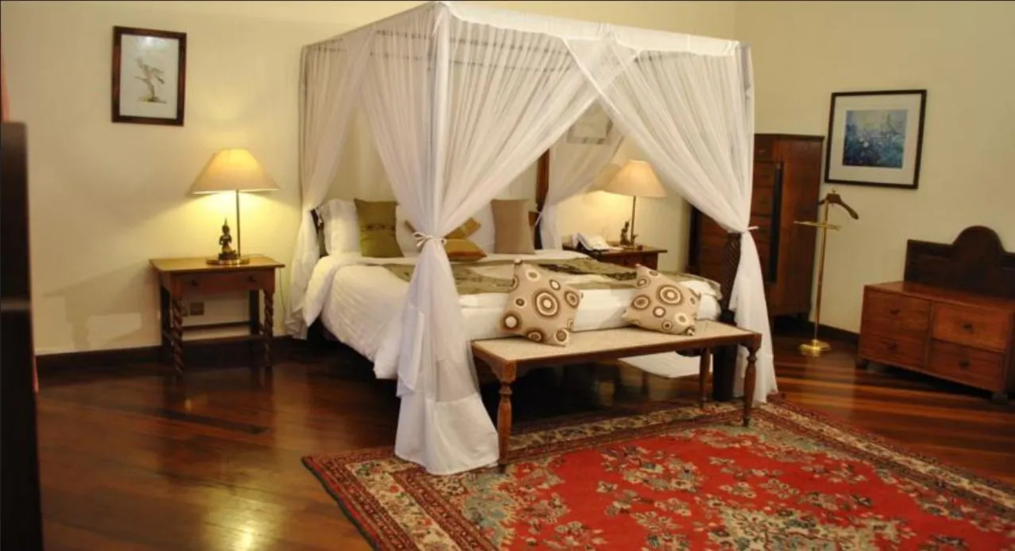 Safari Park Hotel And Casino