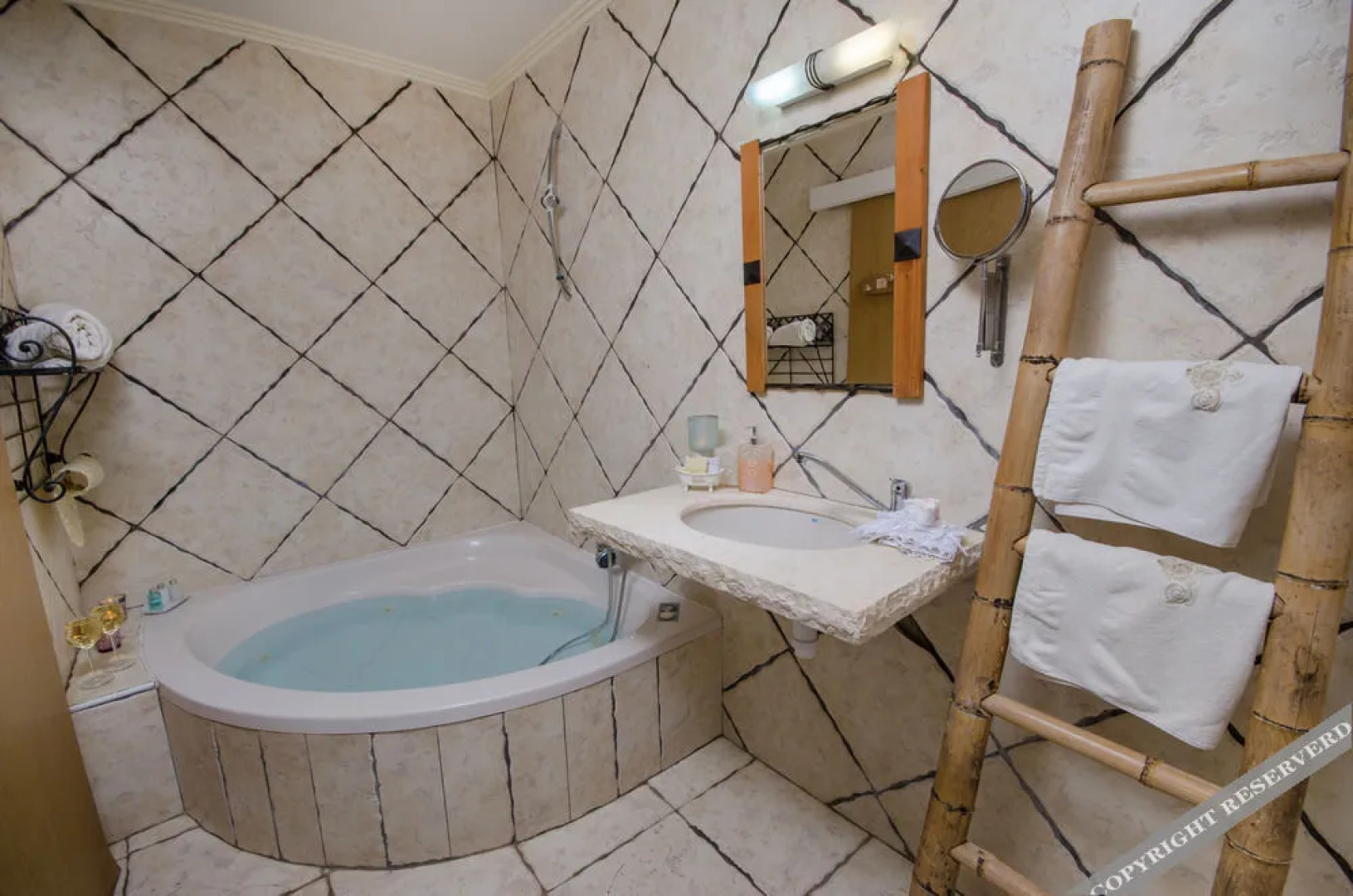 El Gey Oni - Royal Suites