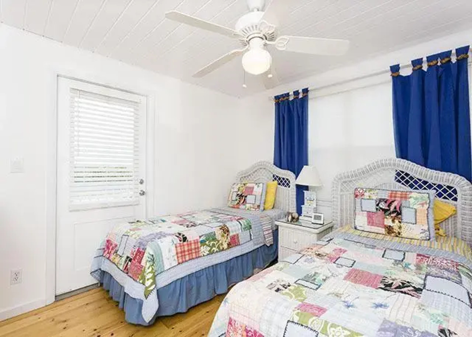 Blue Parrot by Vacation Rental Pros