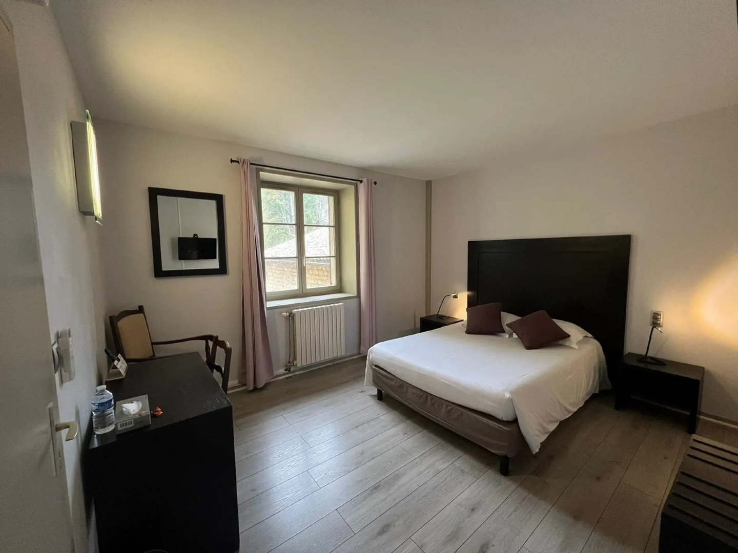 Logis Hotel-Restaurant Saint Romain