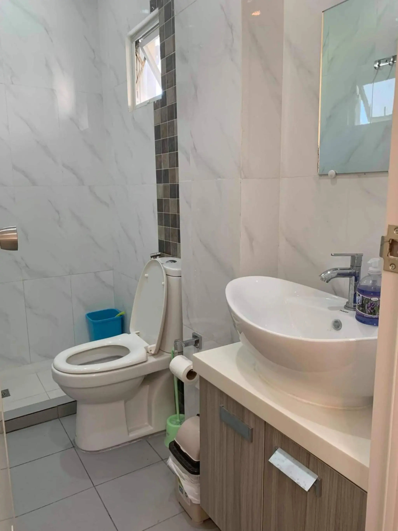 Cozy Unit at the heart of Balanga City