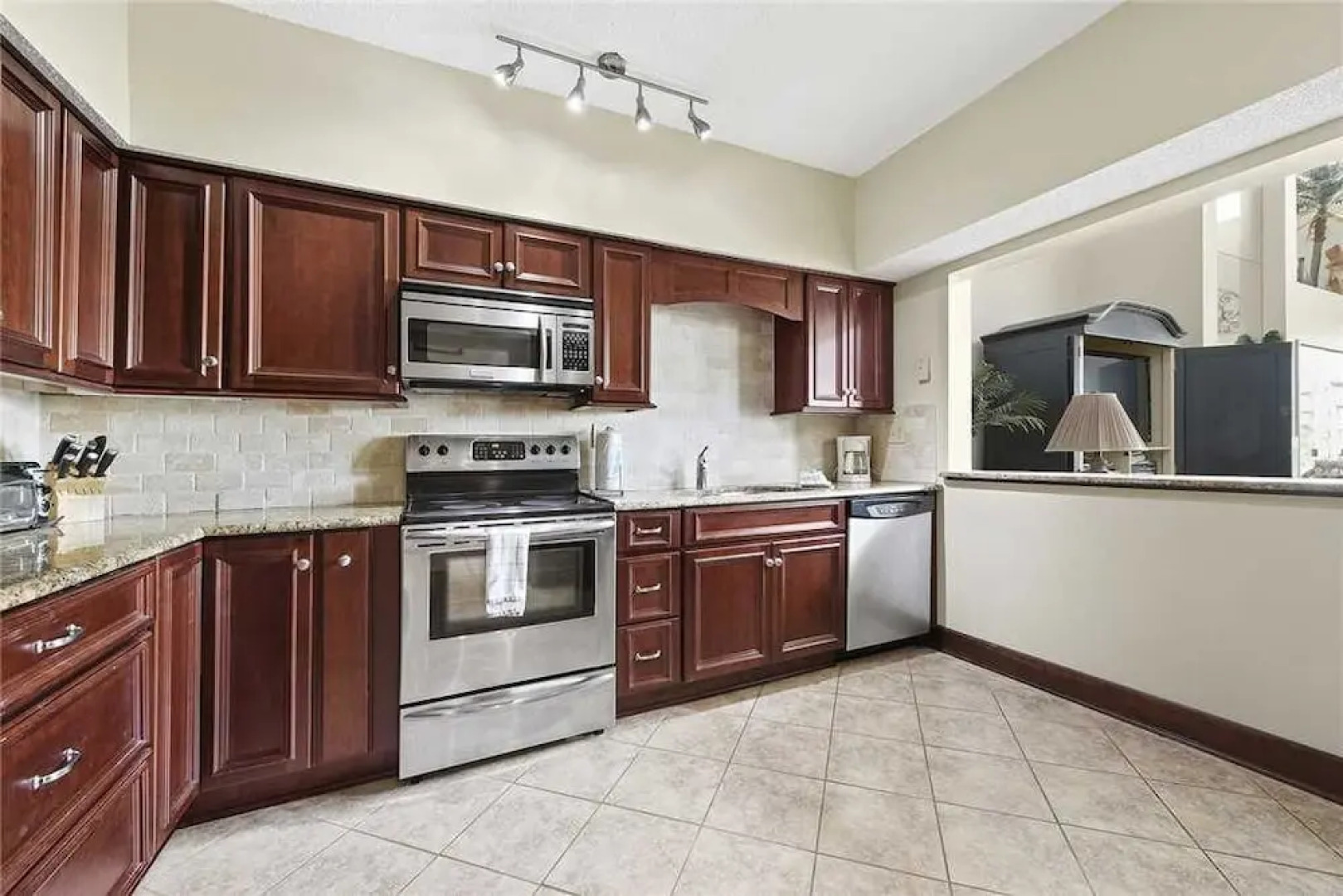 Spinnakers Reach 832 - Three Bedroom Condo