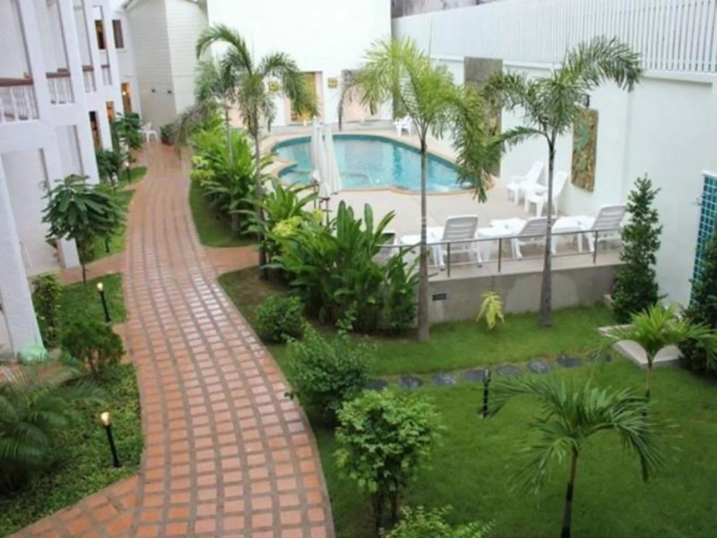 Neptuna Hotel by Maduzi