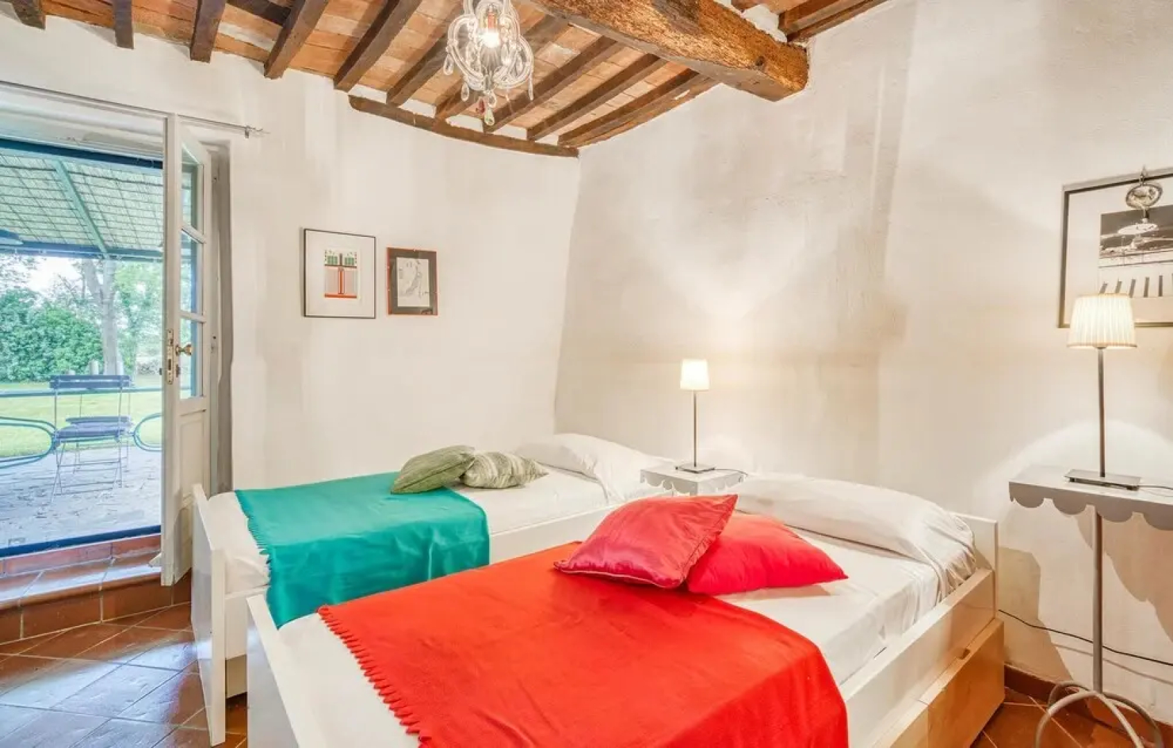Beautiful Home in Foiano With 5 Bedrooms, Wifi and Outdoor Swimming Pool
