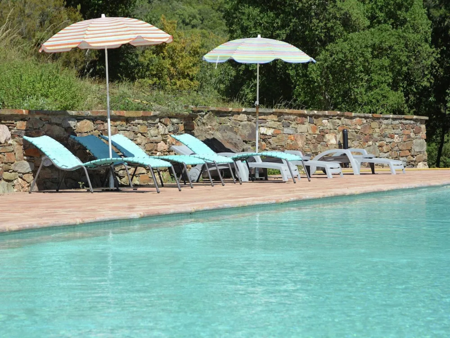 Chic Farmhouse With Swimming Pool in Prunet-et-Belpuig