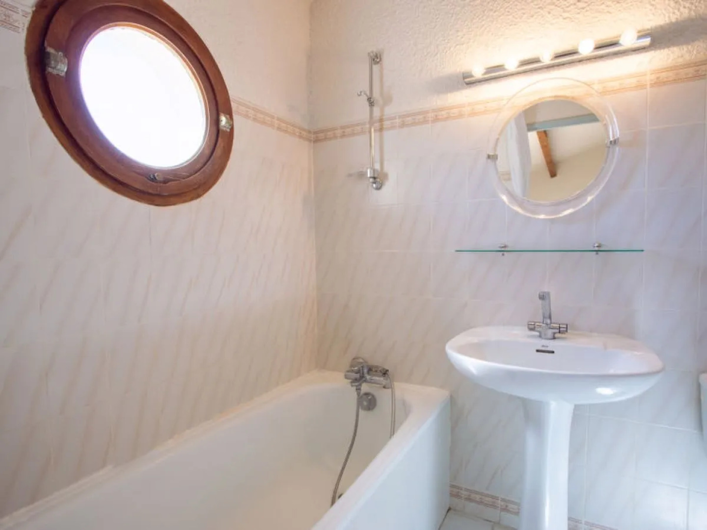 Le BelviÂ©di?re 11715