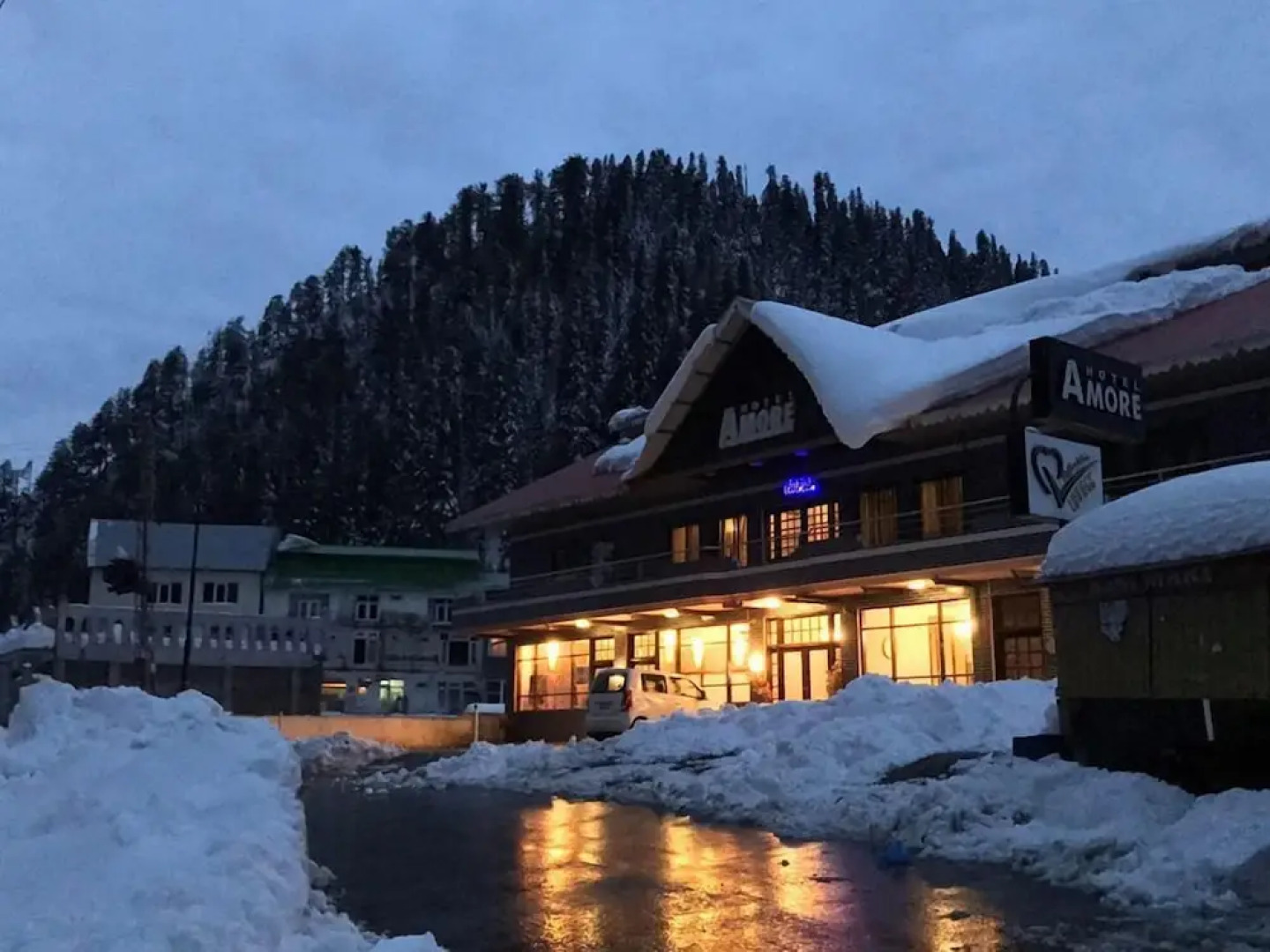 Hotel Amore Donga Gali