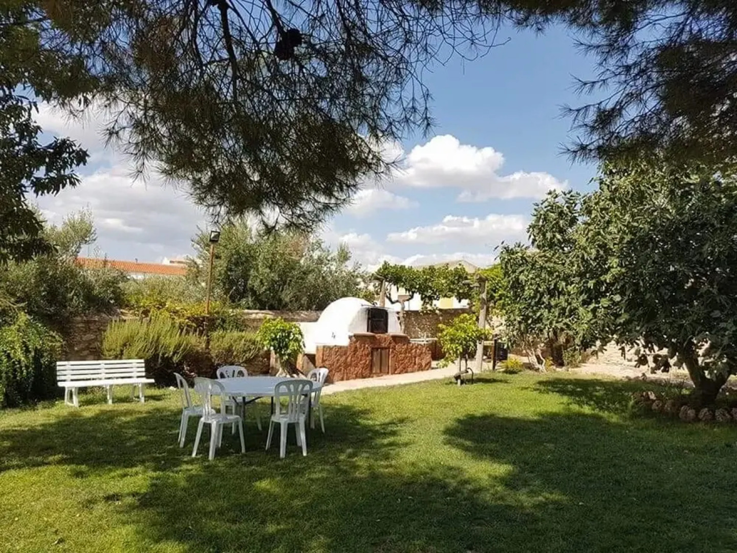 Apartment With 4 Bedrooms in Fontanar, With Wonderful Mountain View, Private Pool, Enclosed Garden - 200 km From the Slopes