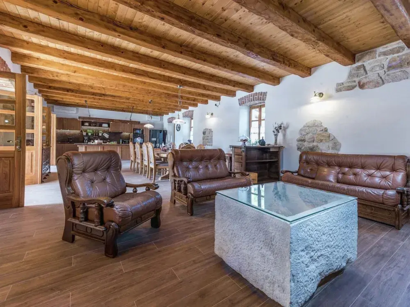 Villa in Sukosan With Pool Near the Sea