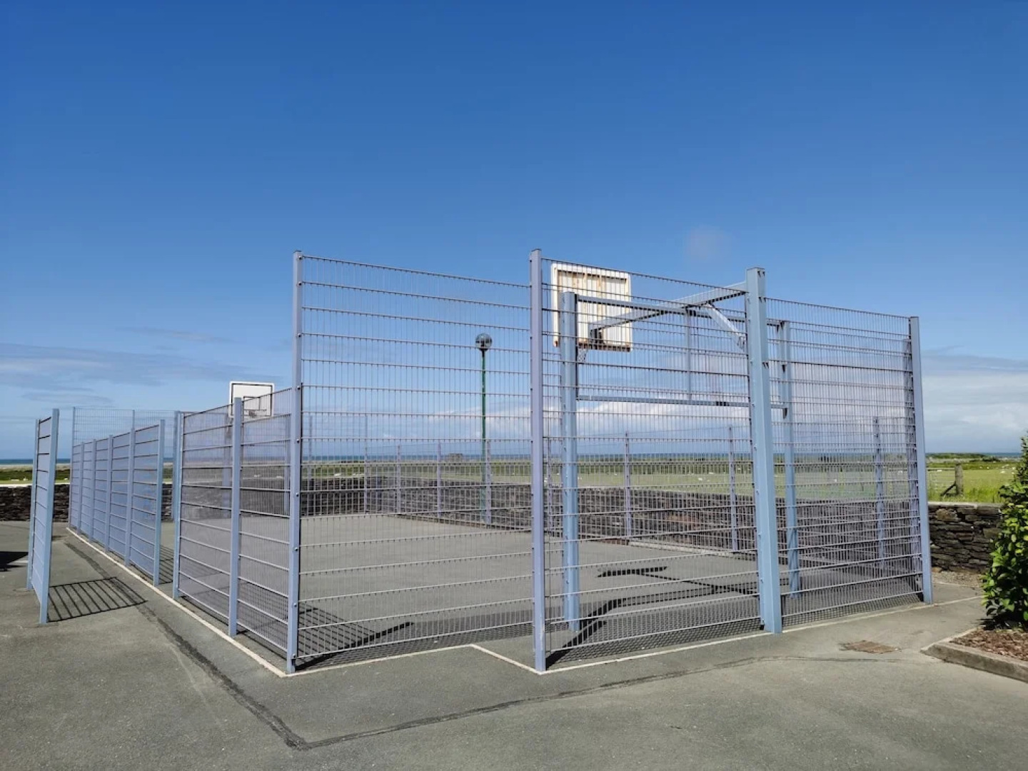Snowdonia Holiday Sea Beach and Mountains View