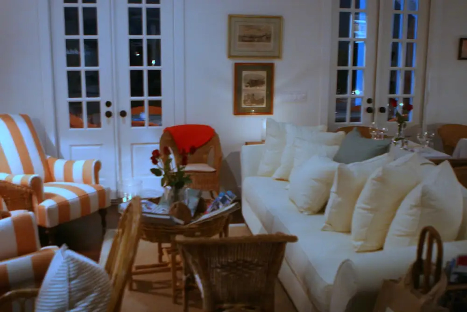 The Sandpiper Inn & Cottages