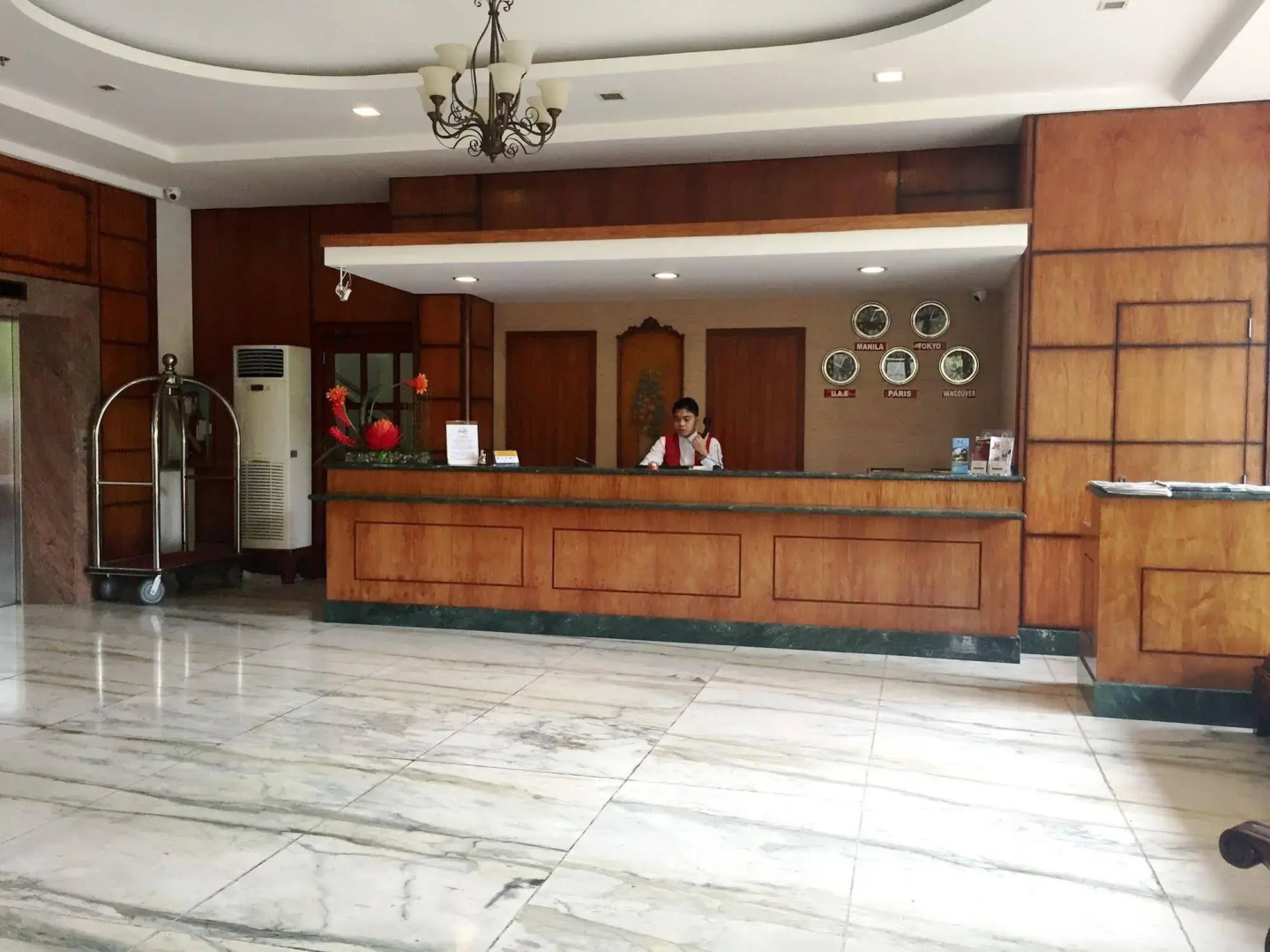 MJ Hotel & Suites